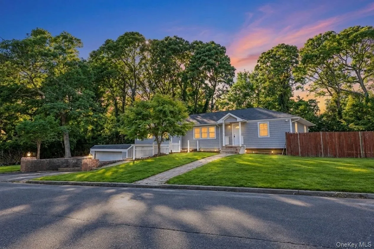 52 March Court, Brookhaven, NY, 4 Bedrooms Bedrooms, 9 Rooms Rooms,2 BathroomsBathrooms,Residential,For Rent,March,0,1059083 52 March Court, Brookhaven, NY, 4 Bedrooms Bedrooms, 9 Rooms Rooms,2 BathroomsBathrooms,Residential,For Rent,March,0,1059083