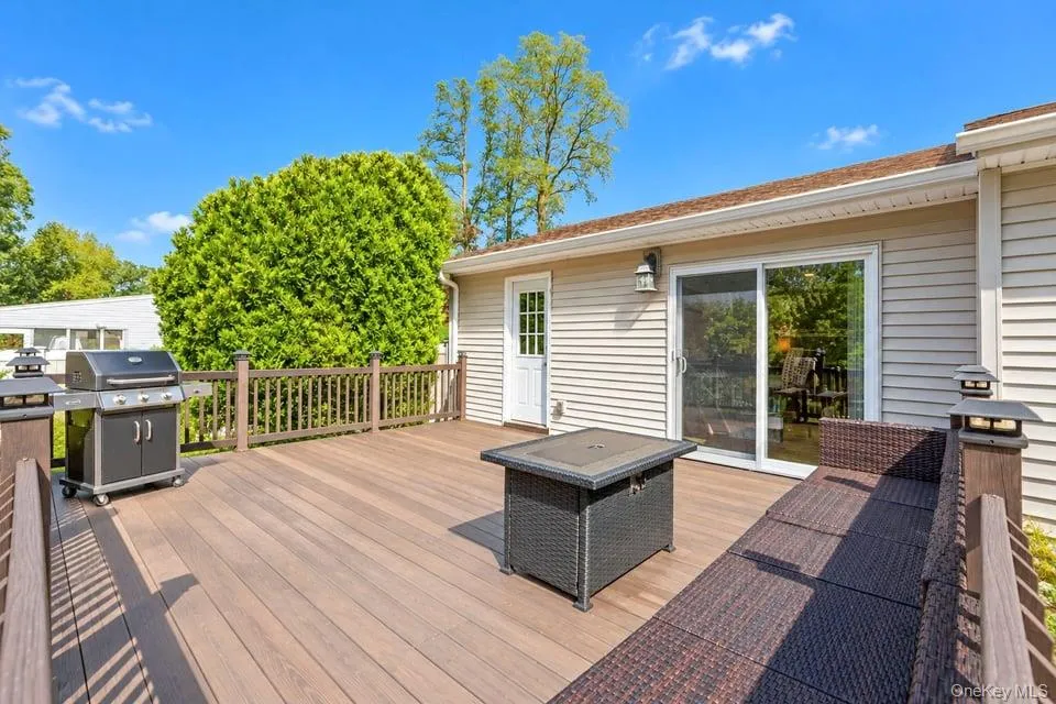 130 Rocky Point Landing Road, Brookhaven, NY, 3 Bedrooms Bedrooms, 7 Rooms Rooms,2 BathroomsBathrooms,Residential,For Rent,Rocky Point Landing,0,1059089 130 Rocky Point Landing Road, Brookhaven, NY, 3 Bedrooms Bedrooms, 7 Rooms Rooms,2 BathroomsBathrooms,Residential,For Rent,Rocky Point Landing,0,1059089