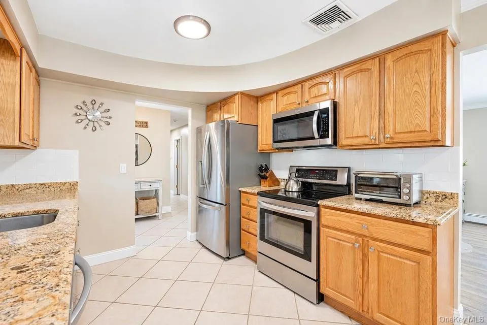 130 Rocky Point Landing Road, Brookhaven, NY, 3 Bedrooms Bedrooms, 7 Rooms Rooms,2 BathroomsBathrooms,Residential,For Rent,Rocky Point Landing,0,1059089 130 Rocky Point Landing Road, Brookhaven, NY, 3 Bedrooms Bedrooms, 7 Rooms Rooms,2 BathroomsBathrooms,Residential,For Rent,Rocky Point Landing,0,1059089