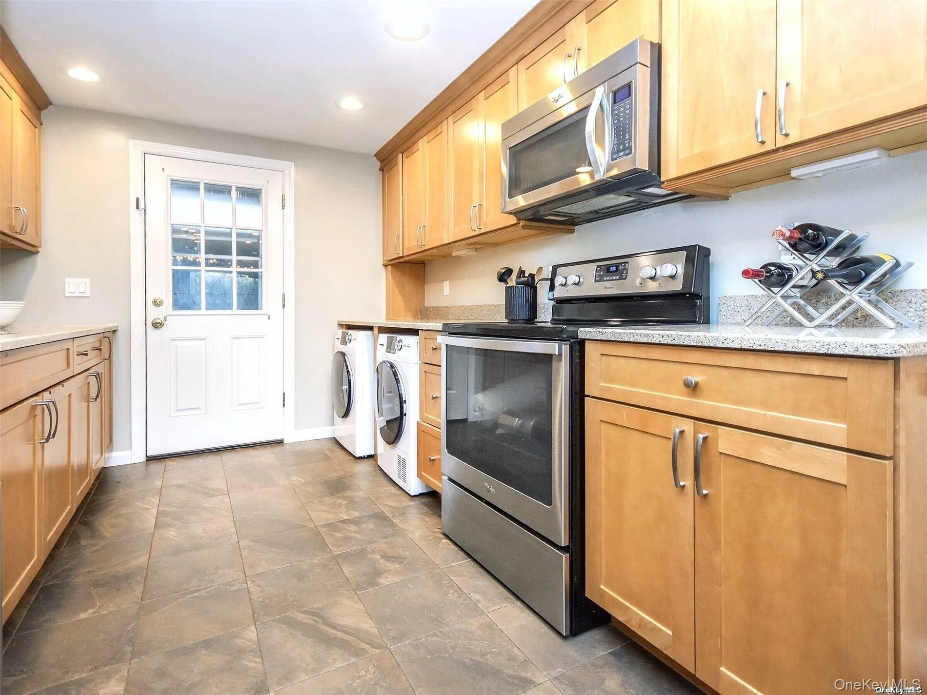 1 Appletree Lane, Oyster Bay, NY, 3 Bedroom Bedrooms, 7 Room Rooms,2 BathroomBathrooms,Residential Lease,For Rent,Appletree,0,1059091 1 Appletree Lane, Oyster Bay, NY, 3 Bedroom Bedrooms, 7 Room Rooms,2 BathroomBathrooms,Residential Lease,For Rent,Appletree,0,1059091