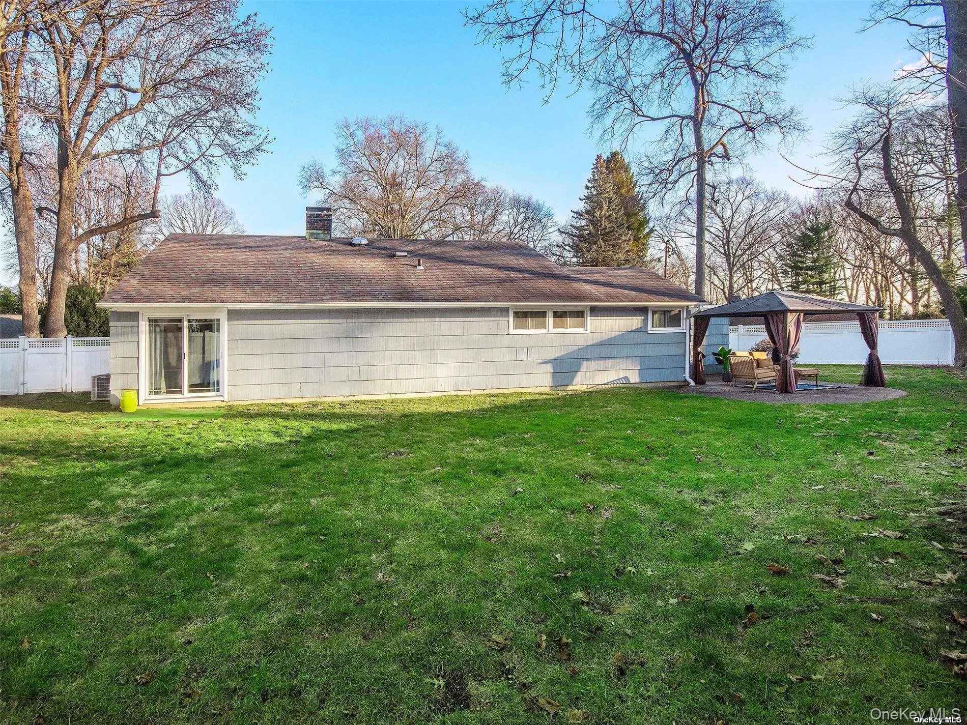 1 Appletree Lane, Oyster Bay, NY, 3 Bedroom Bedrooms, 7 Room Rooms,2 BathroomBathrooms,Residential Lease,For Rent,Appletree,0,1059091 1 Appletree Lane, Oyster Bay, NY, 3 Bedroom Bedrooms, 7 Room Rooms,2 BathroomBathrooms,Residential Lease,For Rent,Appletree,0,1059091