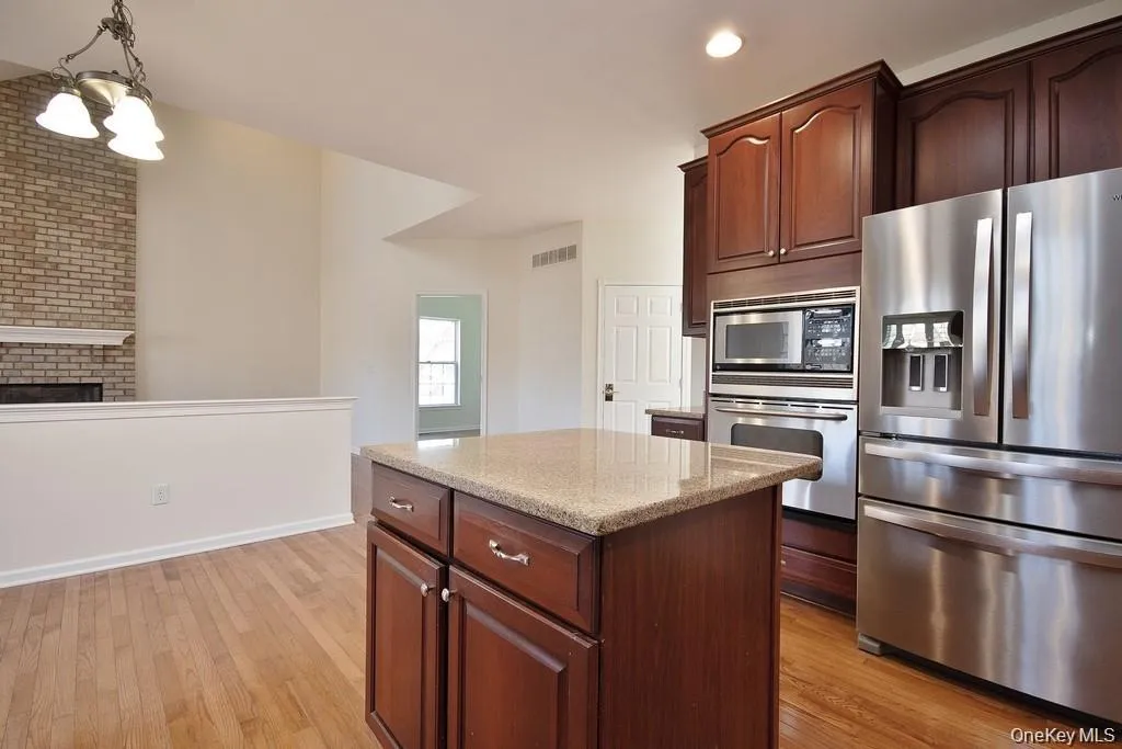 615 Creekside Lane, Fishkill, NY, 3 Bedroom Bedrooms, 9 Room Rooms,2 BathroomBathrooms,Residential Lease,For Rent,Creekside,0,1059093 615 Creekside Lane, Fishkill, NY, 3 Bedroom Bedrooms, 9 Room Rooms,2 BathroomBathrooms,Residential Lease,For Rent,Creekside,0,1059093