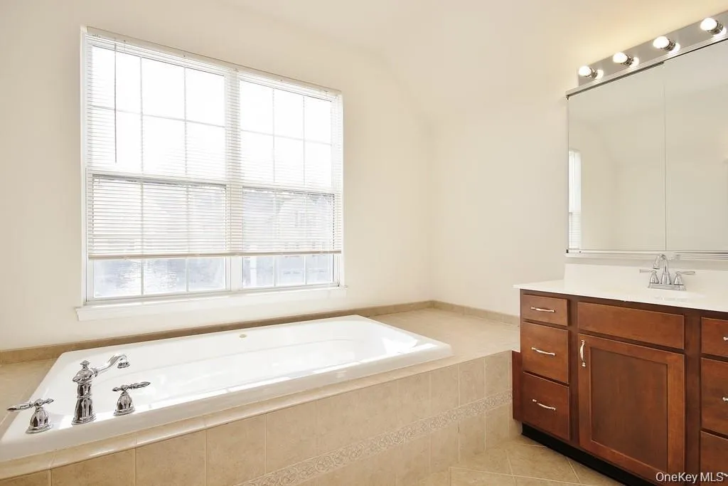 615 Creekside Lane, Fishkill, NY, 3 Bedroom Bedrooms, 9 Room Rooms,2 BathroomBathrooms,Residential Lease,For Rent,Creekside,0,1059093 615 Creekside Lane, Fishkill, NY, 3 Bedroom Bedrooms, 9 Room Rooms,2 BathroomBathrooms,Residential Lease,For Rent,Creekside,0,1059093