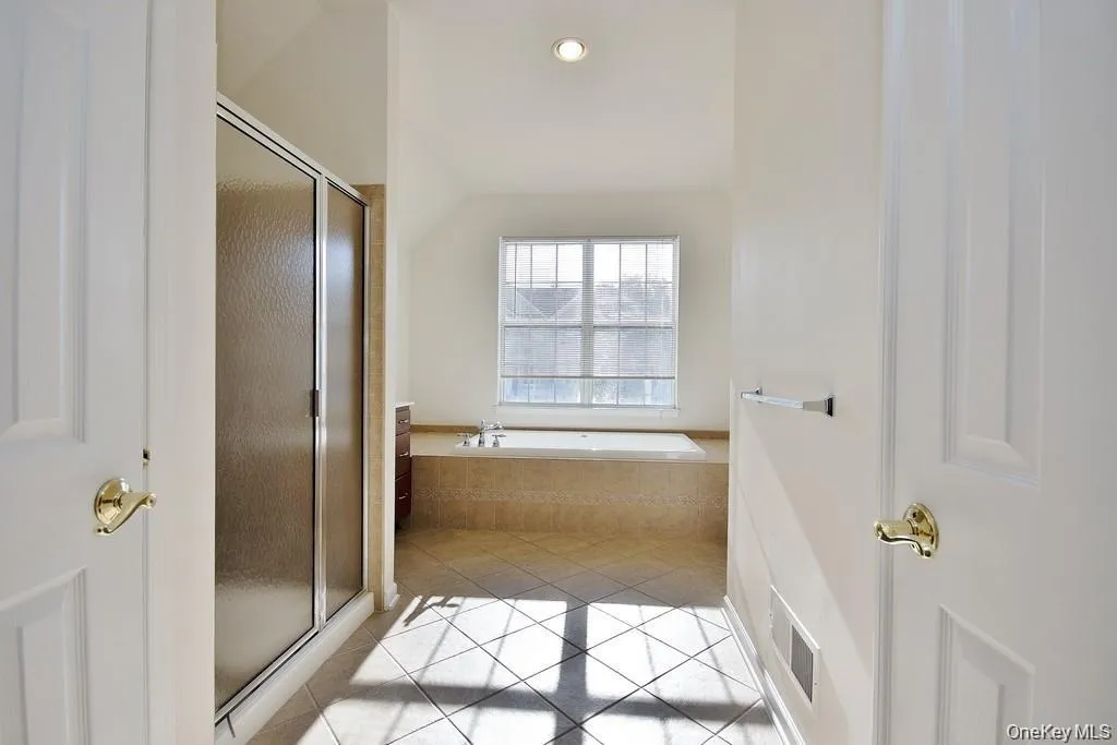 615 Creekside Lane, Fishkill, NY, 3 Bedroom Bedrooms, 9 Room Rooms,2 BathroomBathrooms,Residential Lease,For Rent,Creekside,0,1059093 615 Creekside Lane, Fishkill, NY, 3 Bedroom Bedrooms, 9 Room Rooms,2 BathroomBathrooms,Residential Lease,For Rent,Creekside,0,1059093