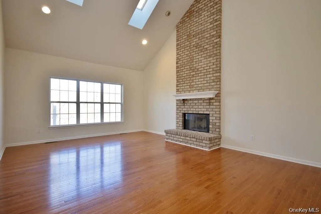 615 Creekside Lane, Fishkill, NY, 3 Bedroom Bedrooms, 9 Room Rooms,2 BathroomBathrooms,Residential Lease,For Rent,Creekside,0,1059093 615 Creekside Lane, Fishkill, NY, 3 Bedroom Bedrooms, 9 Room Rooms,2 BathroomBathrooms,Residential Lease,For Rent,Creekside,0,1059093