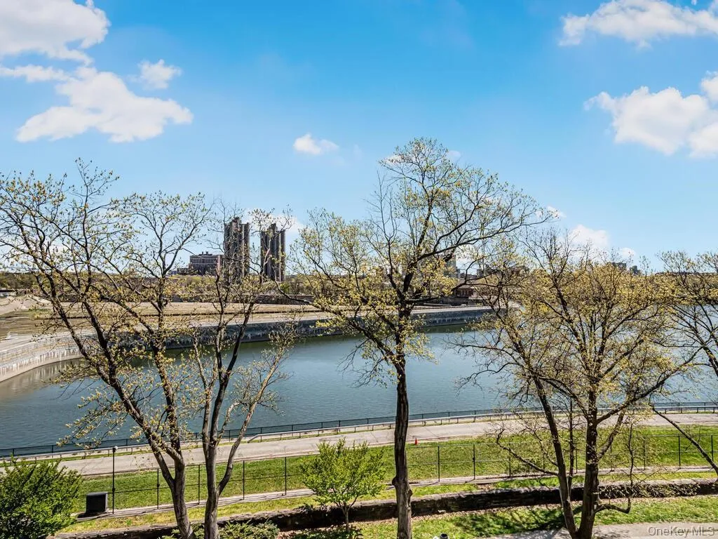 3363 Sedgwick Avenue, New York, NY, 2 Bedrooms Bedrooms, 4 Rooms Rooms,1 BathroomBathrooms,Residential,For Rent,Sedgwick,0,1059108 3363 Sedgwick Avenue, New York, NY, 2 Bedrooms Bedrooms, 4 Rooms Rooms,1 BathroomBathrooms,Residential,For Rent,Sedgwick,0,1059108