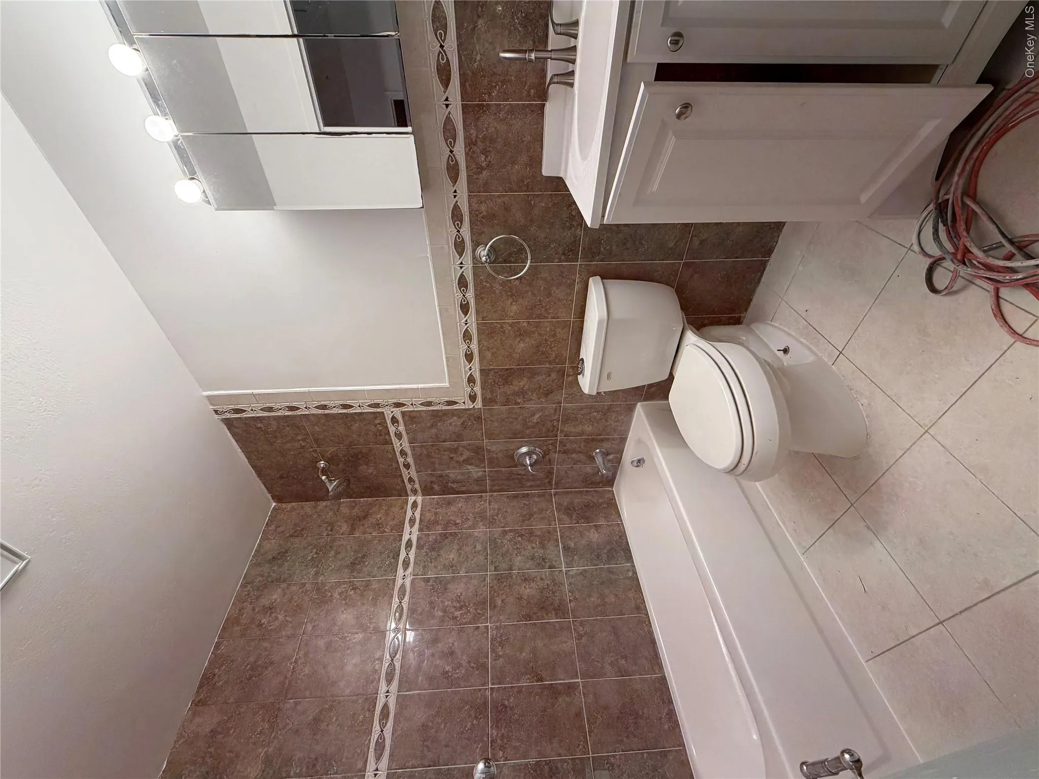 818 Trinity Avenue, New York, NY, 3 Bedrooms Bedrooms, 7 Rooms Rooms,1 BathroomBathrooms,Residential Lease,For Rent,Trinity,0,1059122 818 Trinity Avenue, New York, NY, 3 Bedrooms Bedrooms, 7 Rooms Rooms,1 BathroomBathrooms,Residential Lease,For Rent,Trinity,0,1059122