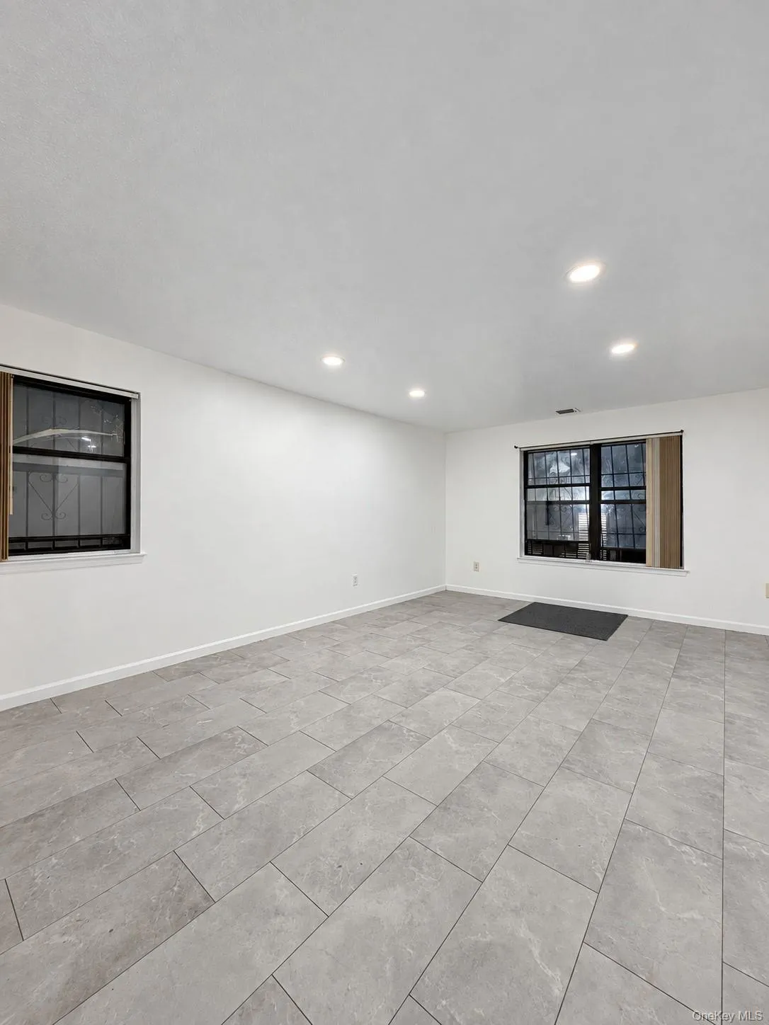 818 Trinity Avenue, New York, NY, 3 Bedroom Bedrooms, 7 Room Rooms,1 BathroomBathrooms,Residential Lease,For Rent,Trinity,0,1059122 818 Trinity Avenue, New York, NY, 3 Bedroom Bedrooms, 7 Room Rooms,1 BathroomBathrooms,Residential Lease,For Rent,Trinity,0,1059122