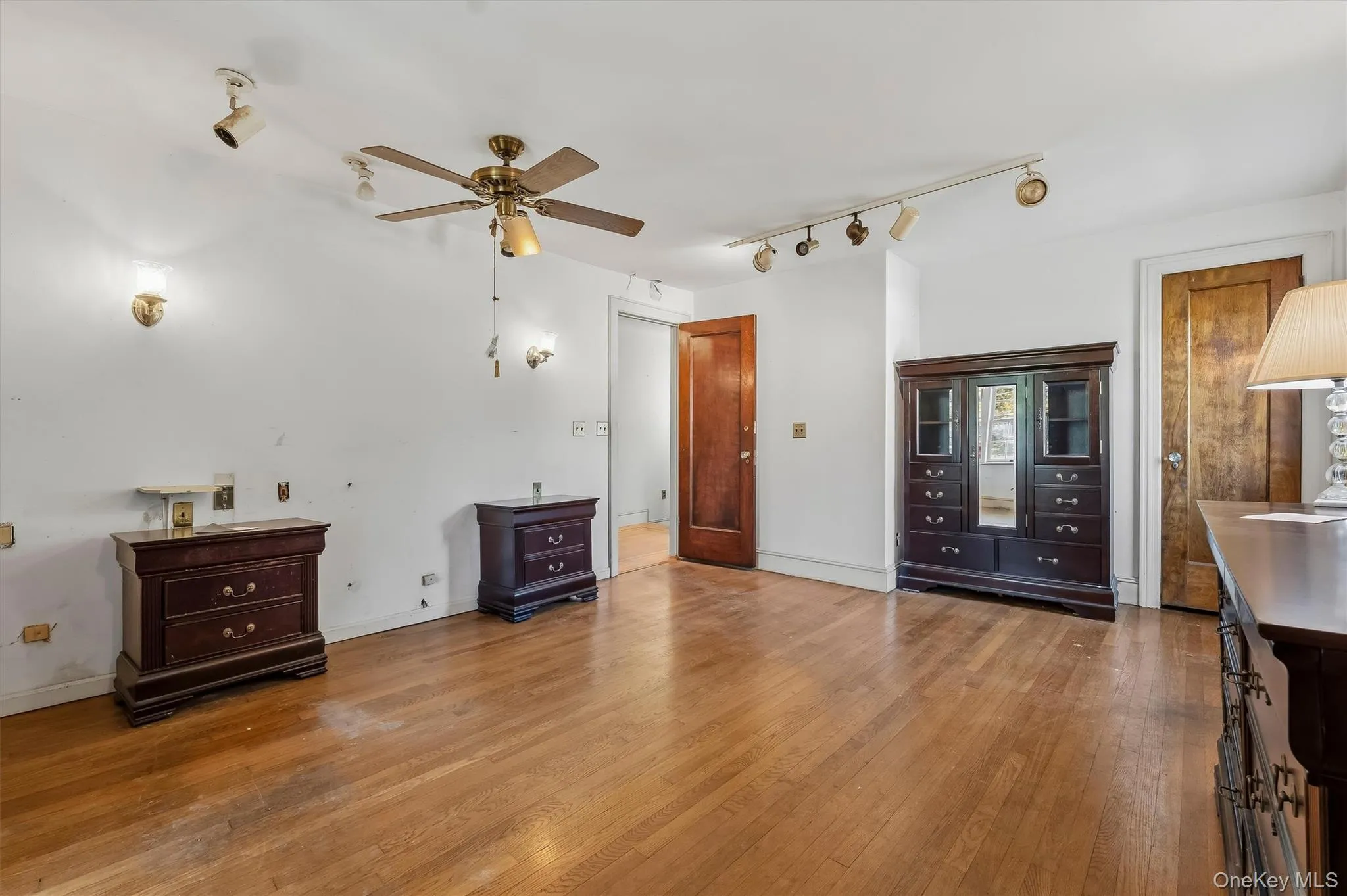 132 238th Street, New York, NY, 4 Bedrooms Bedrooms, 12 Rooms Rooms,2 BathroomsBathrooms,Residential,For Rent,238th,0,1059126 132 238th Street, New York, NY, 4 Bedrooms Bedrooms, 12 Rooms Rooms,2 BathroomsBathrooms,Residential,For Rent,238th,0,1059126