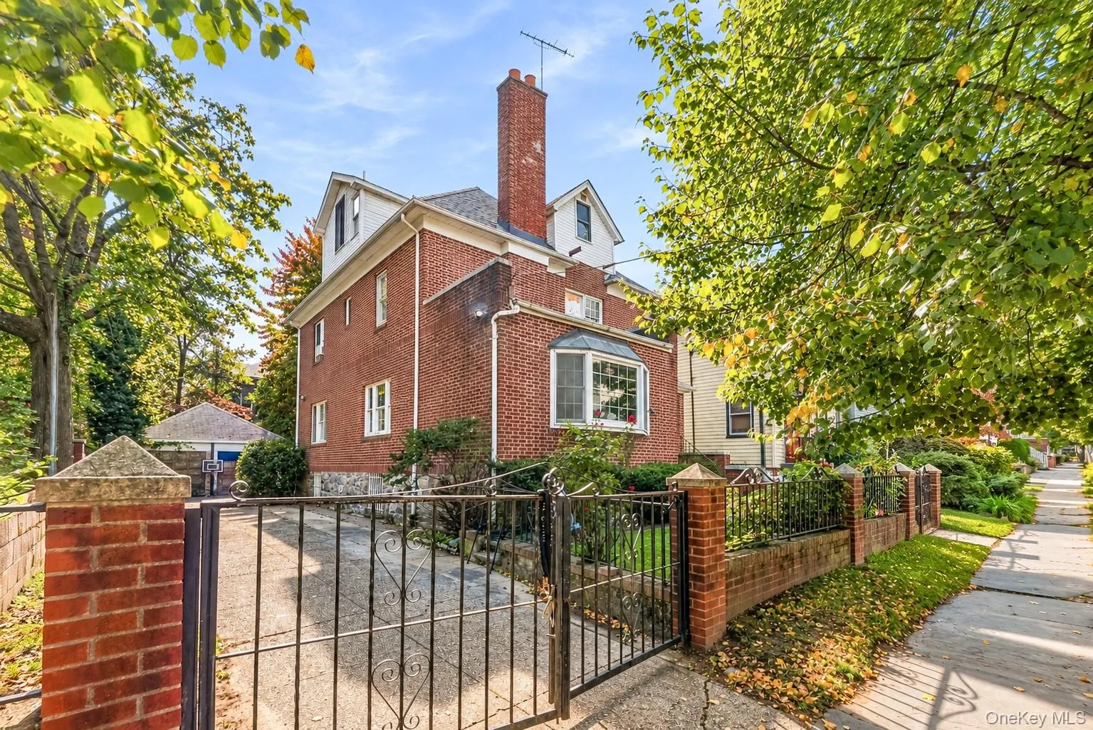 132 238th Street, New York, NY, 4 Bedrooms Bedrooms, 12 Rooms Rooms,2 BathroomsBathrooms,Residential,For Rent,238th,0,1059126 132 238th Street, New York, NY, 4 Bedrooms Bedrooms, 12 Rooms Rooms,2 BathroomsBathrooms,Residential,For Rent,238th,0,1059126