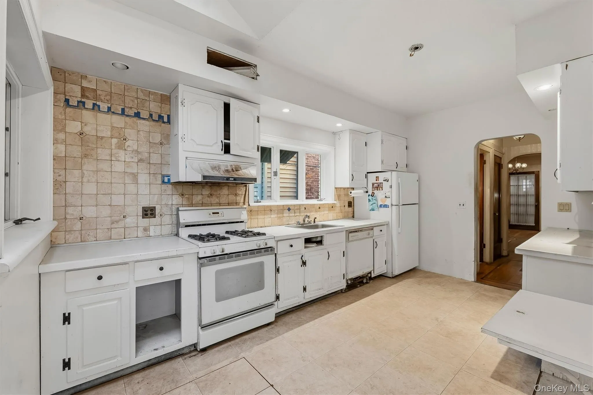 132 238th Street, New York, NY, 4 Bedrooms Bedrooms, 12 Rooms Rooms,2 BathroomsBathrooms,Residential,For Rent,238th,0,1059126 132 238th Street, New York, NY, 4 Bedrooms Bedrooms, 12 Rooms Rooms,2 BathroomsBathrooms,Residential,For Rent,238th,0,1059126