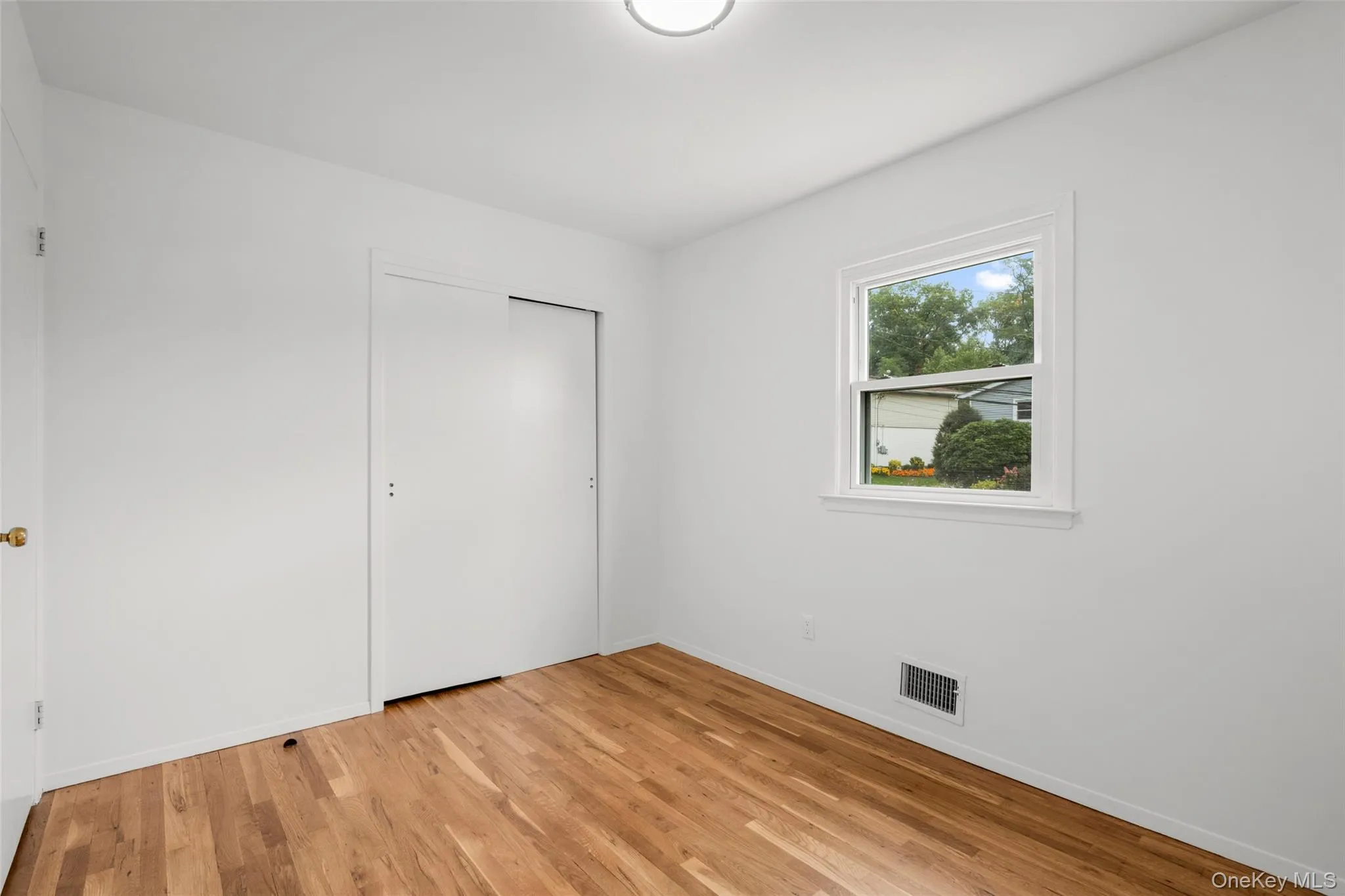 3rd upstairs bedroom. 3rd upstairs bedroom.