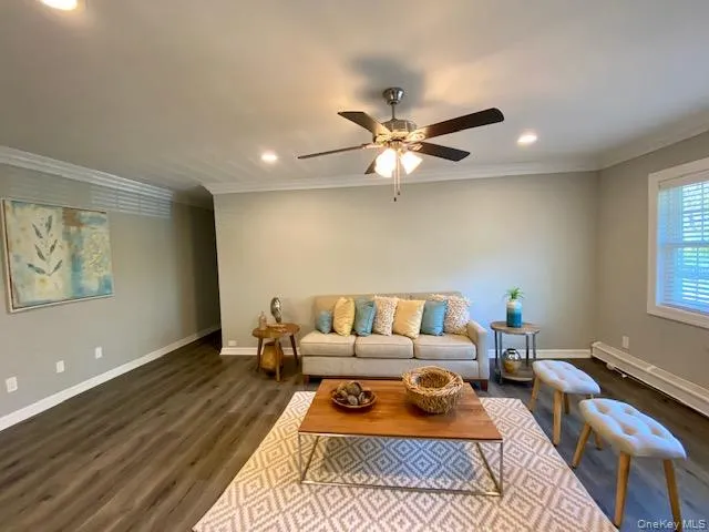 301-1 Robinson Avenue, Brookhaven, NY, 1 Bedroom Bedrooms, 4 Room Rooms,1 BathroomBathrooms,Residential Lease,For Rent,Robinson,0,1059129 301-1 Robinson Avenue, Brookhaven, NY, 1 Bedroom Bedrooms, 4 Room Rooms,1 BathroomBathrooms,Residential Lease,For Rent,Robinson,0,1059129