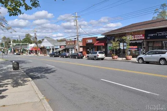 Nearby Shopping Starbucks and CVS to left of photo Nearby Shopping Starbucks and CVS to left of photo