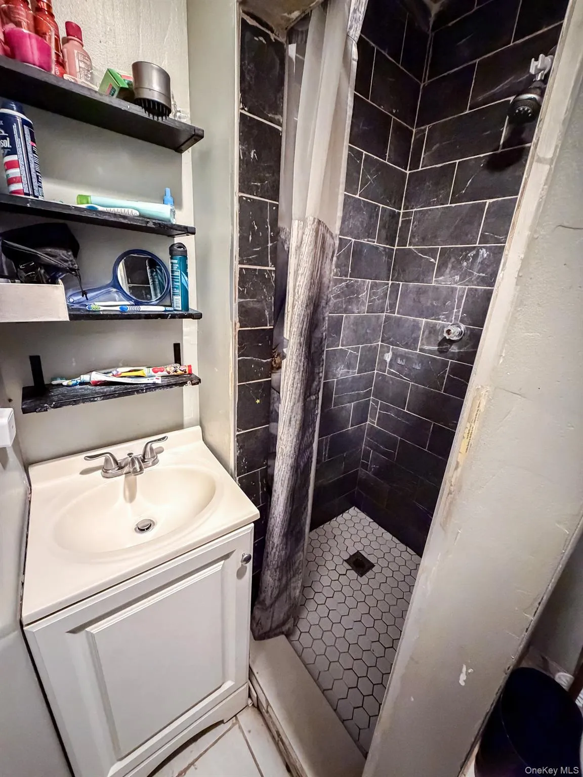 4 Wallace Court, Huntington, NY, 4 Bedrooms Bedrooms, 6 Rooms Rooms,2 BathroomsBathrooms,Residential,For Rent,Wallace,0,1059136 4 Wallace Court, Huntington, NY, 4 Bedrooms Bedrooms, 6 Rooms Rooms,2 BathroomsBathrooms,Residential,For Rent,Wallace,0,1059136