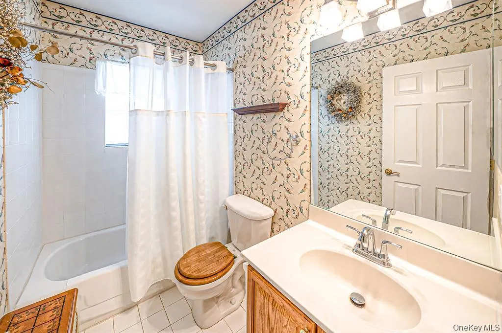 63 Madison Circle, Brookhaven, NY, 2 Bedrooms Bedrooms, 6 Rooms Rooms,2 BathroomsBathrooms,Residential,For Rent,Madison,0,1059138 63 Madison Circle, Brookhaven, NY, 2 Bedrooms Bedrooms, 6 Rooms Rooms,2 BathroomsBathrooms,Residential,For Rent,Madison,0,1059138
