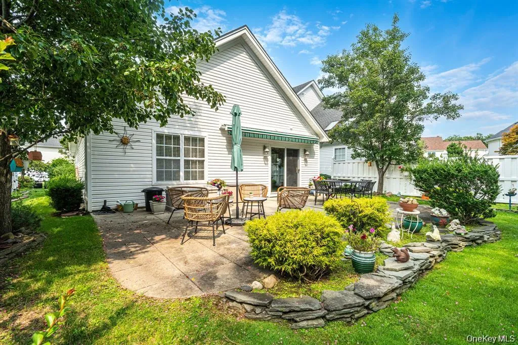 63 Madison Circle, Brookhaven, NY, 2 Bedrooms Bedrooms, 6 Rooms Rooms,2 BathroomsBathrooms,Residential,For Rent,Madison,0,1059138 63 Madison Circle, Brookhaven, NY, 2 Bedrooms Bedrooms, 6 Rooms Rooms,2 BathroomsBathrooms,Residential,For Rent,Madison,0,1059138