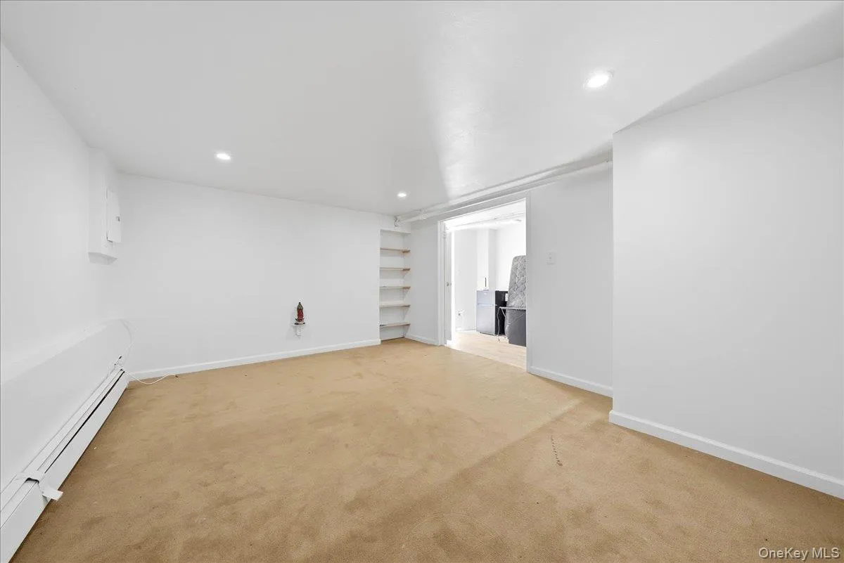 4048 Seton Avenue, New York, NY, 4 Bedrooms Bedrooms, 6 Rooms Rooms,3 BathroomsBathrooms,Residential,For Rent,Seton,0,1059142 4048 Seton Avenue, New York, NY, 4 Bedrooms Bedrooms, 6 Rooms Rooms,3 BathroomsBathrooms,Residential,For Rent,Seton,0,1059142
