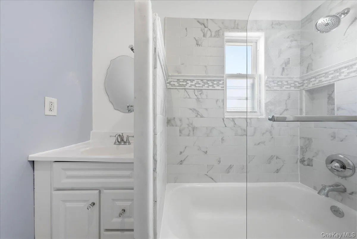 4048 Seton Avenue, New York, NY, 4 Bedrooms Bedrooms, 6 Rooms Rooms,3 BathroomsBathrooms,Residential,For Rent,Seton,0,1059142 4048 Seton Avenue, New York, NY, 4 Bedrooms Bedrooms, 6 Rooms Rooms,3 BathroomsBathrooms,Residential,For Rent,Seton,0,1059142