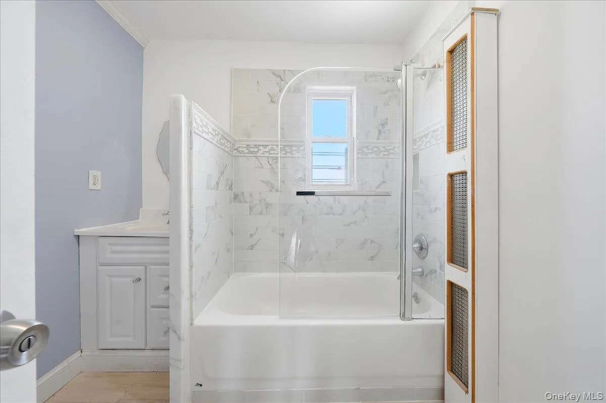 4048 Seton Avenue, New York, NY, 4 Bedrooms Bedrooms, 6 Rooms Rooms,3 BathroomsBathrooms,Residential,For Rent,Seton,0,1059142 4048 Seton Avenue, New York, NY, 4 Bedrooms Bedrooms, 6 Rooms Rooms,3 BathroomsBathrooms,Residential,For Rent,Seton,0,1059142