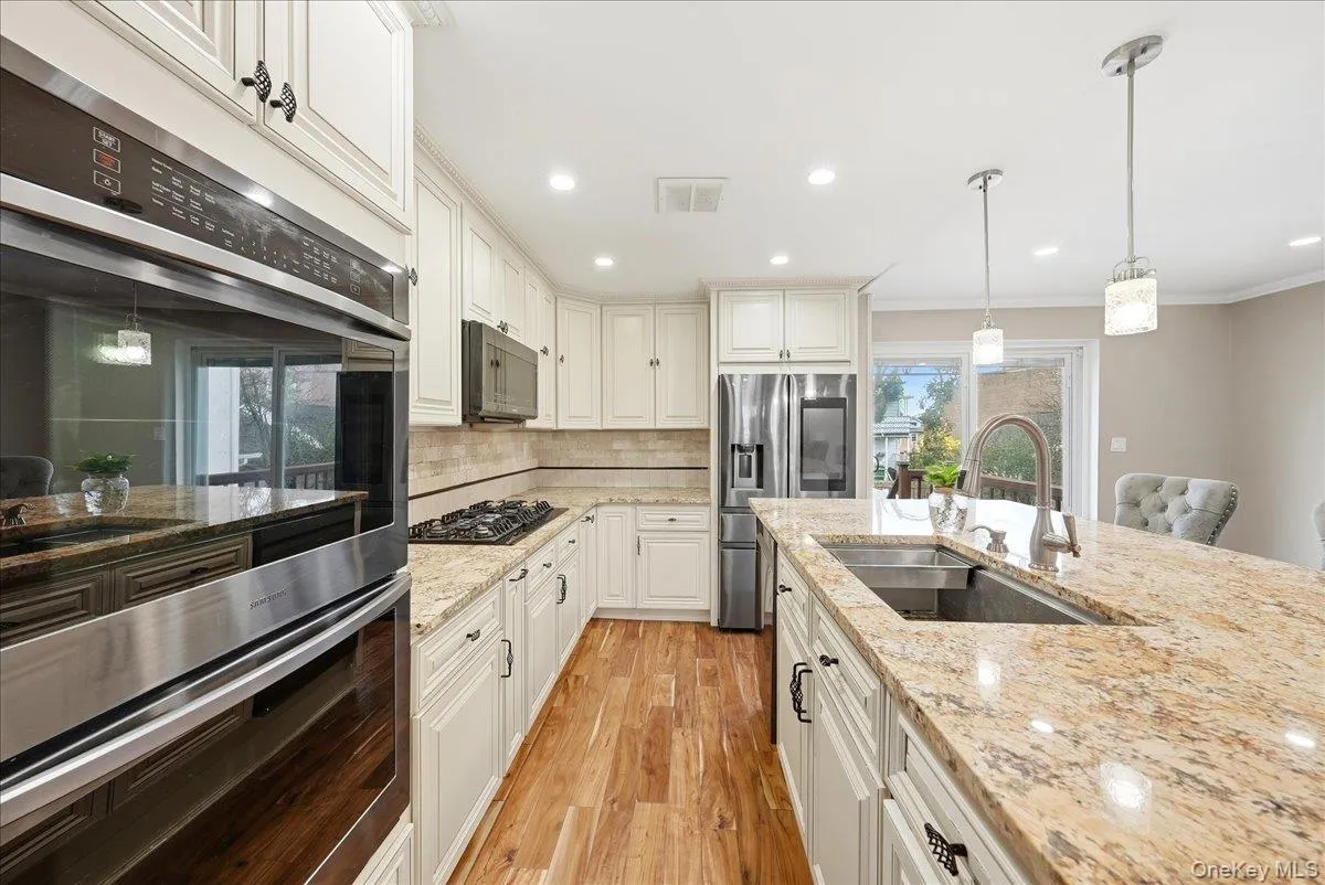 4048 Seton Avenue, New York, NY, 4 Bedrooms Bedrooms, 6 Rooms Rooms,3 BathroomsBathrooms,Residential,For Rent,Seton,0,1059142 4048 Seton Avenue, New York, NY, 4 Bedrooms Bedrooms, 6 Rooms Rooms,3 BathroomsBathrooms,Residential,For Rent,Seton,0,1059142