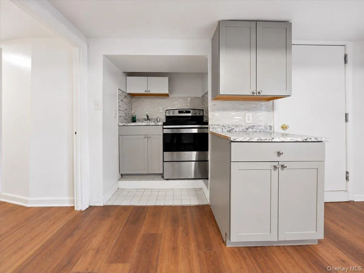 4048 Seton Avenue, New York, NY, 4 Bedrooms Bedrooms, 6 Rooms Rooms,3 BathroomsBathrooms,Residential,For Rent,Seton,0,1059142 4048 Seton Avenue, New York, NY, 4 Bedrooms Bedrooms, 6 Rooms Rooms,3 BathroomsBathrooms,Residential,For Rent,Seton,0,1059142