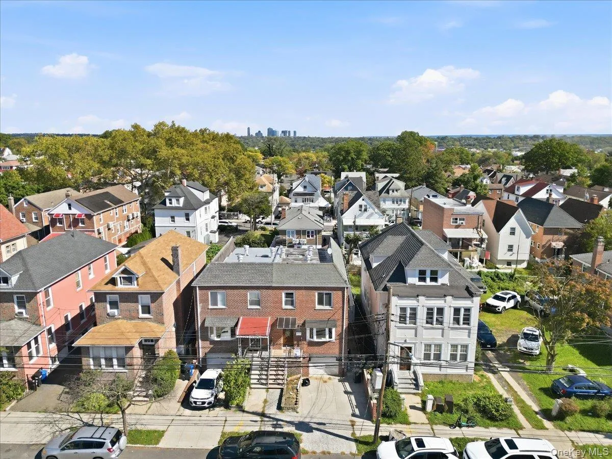 4048 Seton Avenue, New York, NY, 4 Bedrooms Bedrooms, 6 Rooms Rooms,3 BathroomsBathrooms,Residential,For Rent,Seton,0,1059142 4048 Seton Avenue, New York, NY, 4 Bedrooms Bedrooms, 6 Rooms Rooms,3 BathroomsBathrooms,Residential,For Rent,Seton,0,1059142