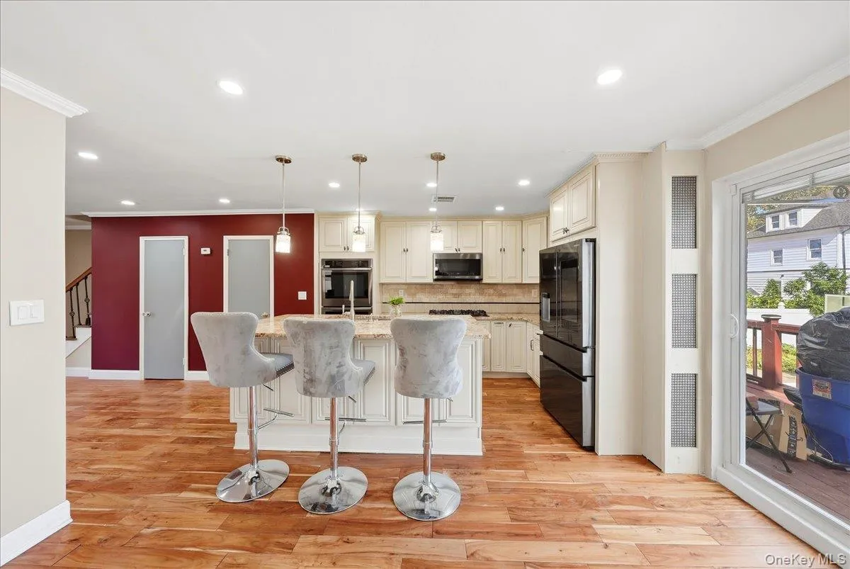 4048 Seton Avenue, New York, NY, 4 Bedrooms Bedrooms, 6 Rooms Rooms,3 BathroomsBathrooms,Residential,For Rent,Seton,0,1059142 4048 Seton Avenue, New York, NY, 4 Bedrooms Bedrooms, 6 Rooms Rooms,3 BathroomsBathrooms,Residential,For Rent,Seton,0,1059142