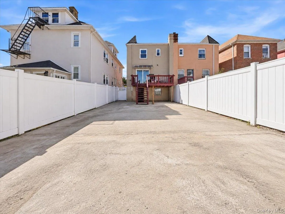 4048 Seton Avenue, New York, NY, 4 Bedrooms Bedrooms, 6 Rooms Rooms,3 BathroomsBathrooms,Residential,For Rent,Seton,0,1059142 4048 Seton Avenue, New York, NY, 4 Bedrooms Bedrooms, 6 Rooms Rooms,3 BathroomsBathrooms,Residential,For Rent,Seton,0,1059142