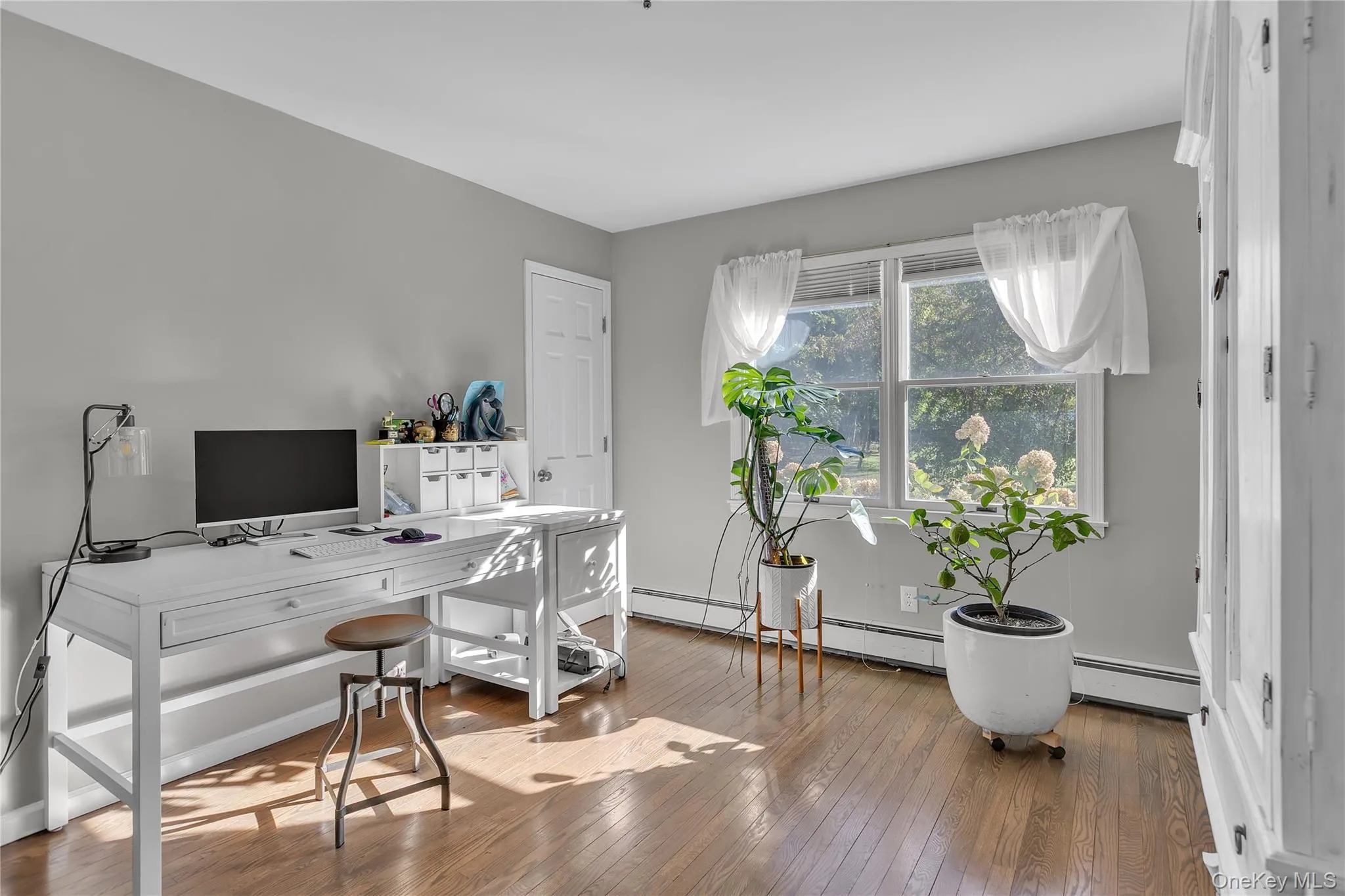 26 Fresh Pond Road, Huntington, NY, 6 Bedrooms Bedrooms, 11 Rooms Rooms,4 BathroomsBathrooms,Residential,For Rent,Fresh Pond,0,1059144 26 Fresh Pond Road, Huntington, NY, 6 Bedrooms Bedrooms, 11 Rooms Rooms,4 BathroomsBathrooms,Residential,For Rent,Fresh Pond,0,1059144