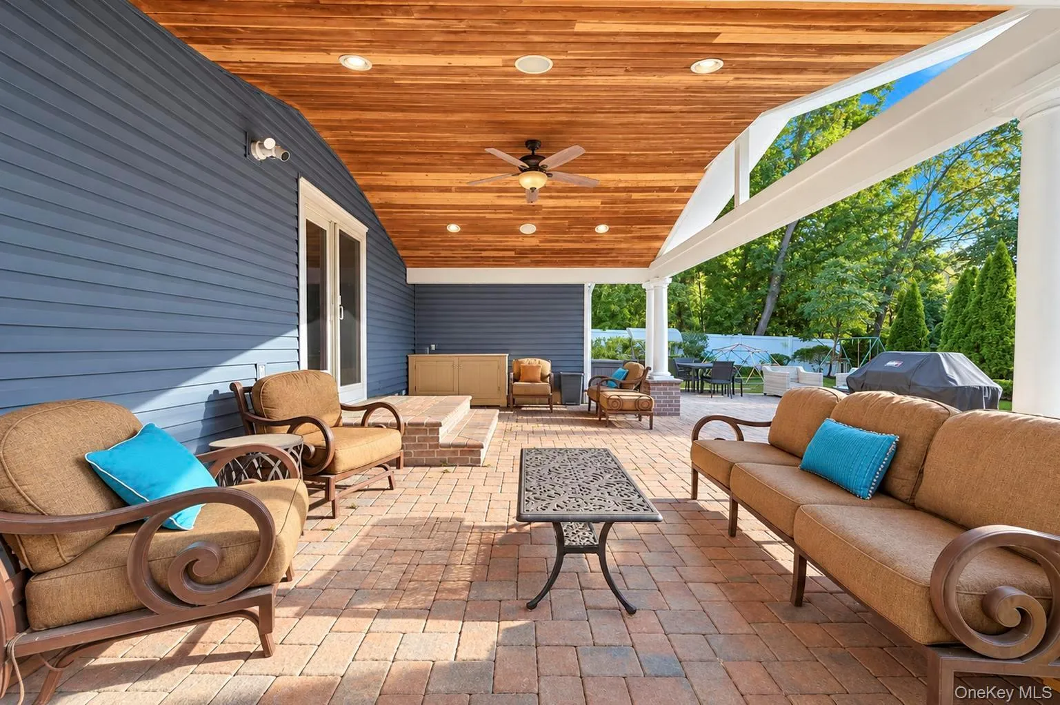 4 Hunting Hill Road, Oyster Bay, NY, 6 Bedrooms Bedrooms, 10 Rooms Rooms,3 BathroomsBathrooms,Residential,For Rent,Hunting Hill,0,1059145 4 Hunting Hill Road, Oyster Bay, NY, 6 Bedrooms Bedrooms, 10 Rooms Rooms,3 BathroomsBathrooms,Residential,For Rent,Hunting Hill,0,1059145