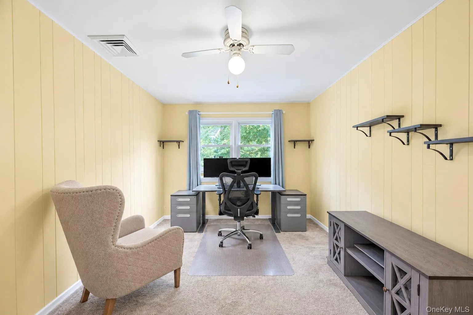 4 Hunting Hill Road, Oyster Bay, NY, 6 Bedrooms Bedrooms, 10 Rooms Rooms,3 BathroomsBathrooms,Residential,For Rent,Hunting Hill,0,1059145 4 Hunting Hill Road, Oyster Bay, NY, 6 Bedrooms Bedrooms, 10 Rooms Rooms,3 BathroomsBathrooms,Residential,For Rent,Hunting Hill,0,1059145
