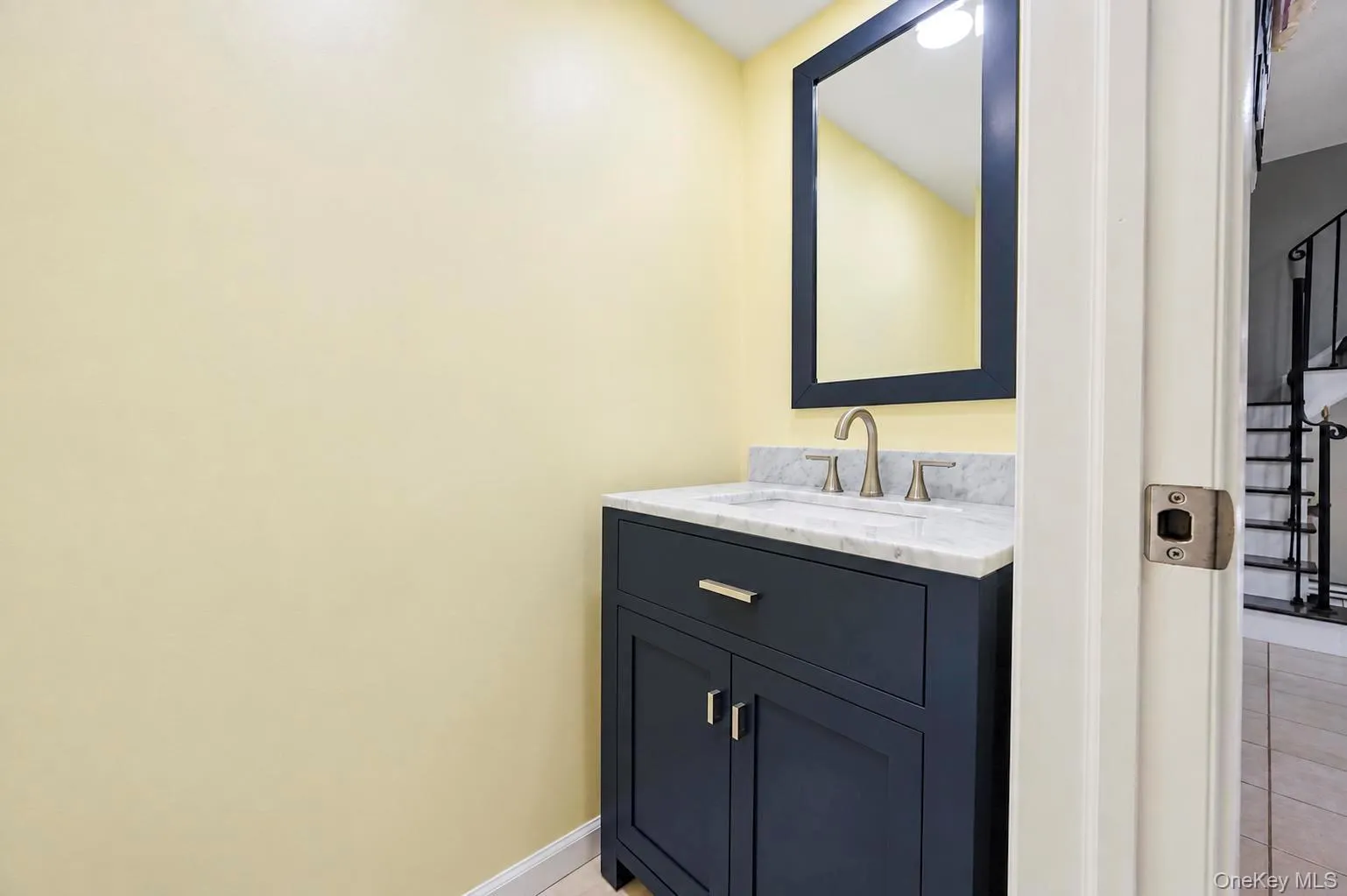 4 Hunting Hill Road, Oyster Bay, NY, 6 Bedrooms Bedrooms, 10 Rooms Rooms,3 BathroomsBathrooms,Residential,For Rent,Hunting Hill,0,1059145 4 Hunting Hill Road, Oyster Bay, NY, 6 Bedrooms Bedrooms, 10 Rooms Rooms,3 BathroomsBathrooms,Residential,For Rent,Hunting Hill,0,1059145