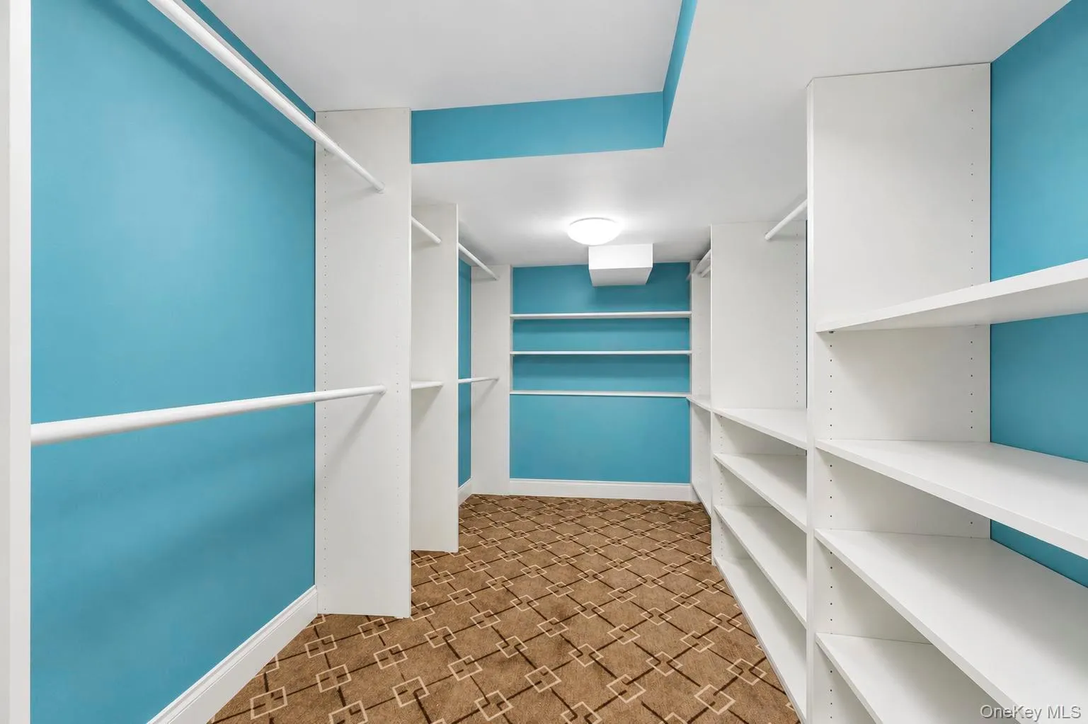 4 Hunting Hill Road, Oyster Bay, NY, 6 Bedrooms Bedrooms, 10 Rooms Rooms,3 BathroomsBathrooms,Residential,For Rent,Hunting Hill,0,1059145 4 Hunting Hill Road, Oyster Bay, NY, 6 Bedrooms Bedrooms, 10 Rooms Rooms,3 BathroomsBathrooms,Residential,For Rent,Hunting Hill,0,1059145