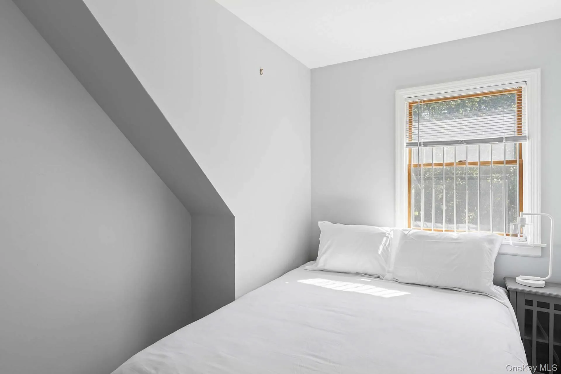 52 Wauhope Road, Southampton, NY, 1 Bedroom Bedrooms, 2 Room Rooms,1 BathroomBathrooms,Residential Lease,For Rent,Wauhope,0,1059163 52 Wauhope Road, Southampton, NY, 1 Bedroom Bedrooms, 2 Room Rooms,1 BathroomBathrooms,Residential Lease,For Rent,Wauhope,0,1059163