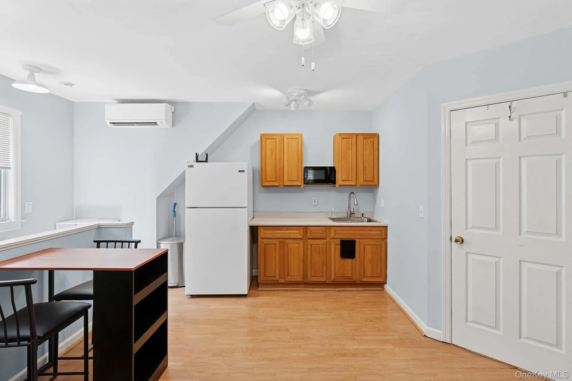 52 Wauhope Road, Southampton, NY, 1 Bedroom Bedrooms, 2 Room Rooms,1 BathroomBathrooms,Residential Lease,For Rent,Wauhope,0,1059163 52 Wauhope Road, Southampton, NY, 1 Bedroom Bedrooms, 2 Room Rooms,1 BathroomBathrooms,Residential Lease,For Rent,Wauhope,0,1059163