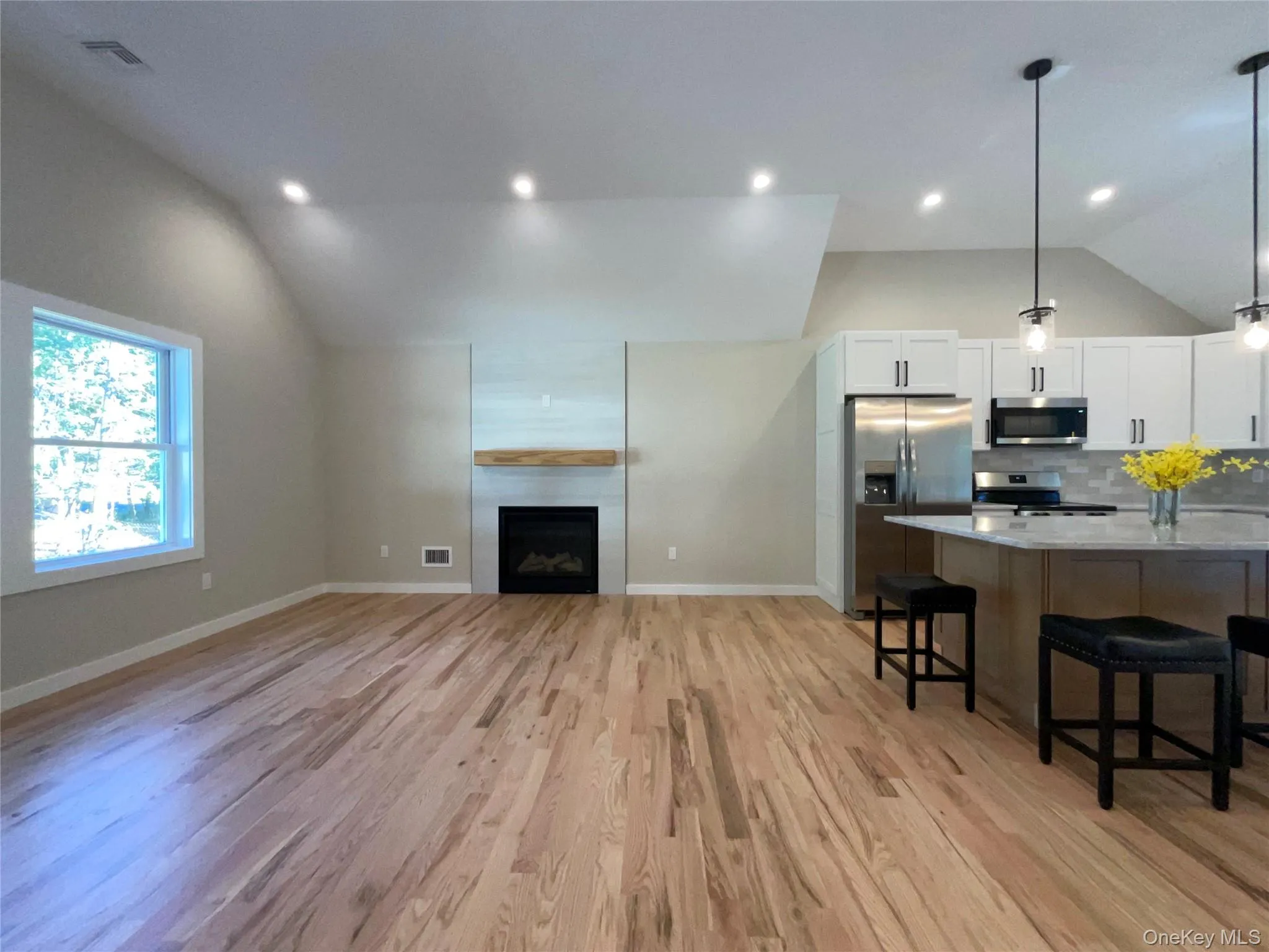 186 Huguenot Drive, Brookhaven, NY, 7 Bedrooms Bedrooms, 7 Rooms Rooms,2 BathroomsBathrooms,Residential,For Rent,Huguenot,0,1059167 186 Huguenot Drive, Brookhaven, NY, 7 Bedrooms Bedrooms, 7 Rooms Rooms,2 BathroomsBathrooms,Residential,For Rent,Huguenot,0,1059167