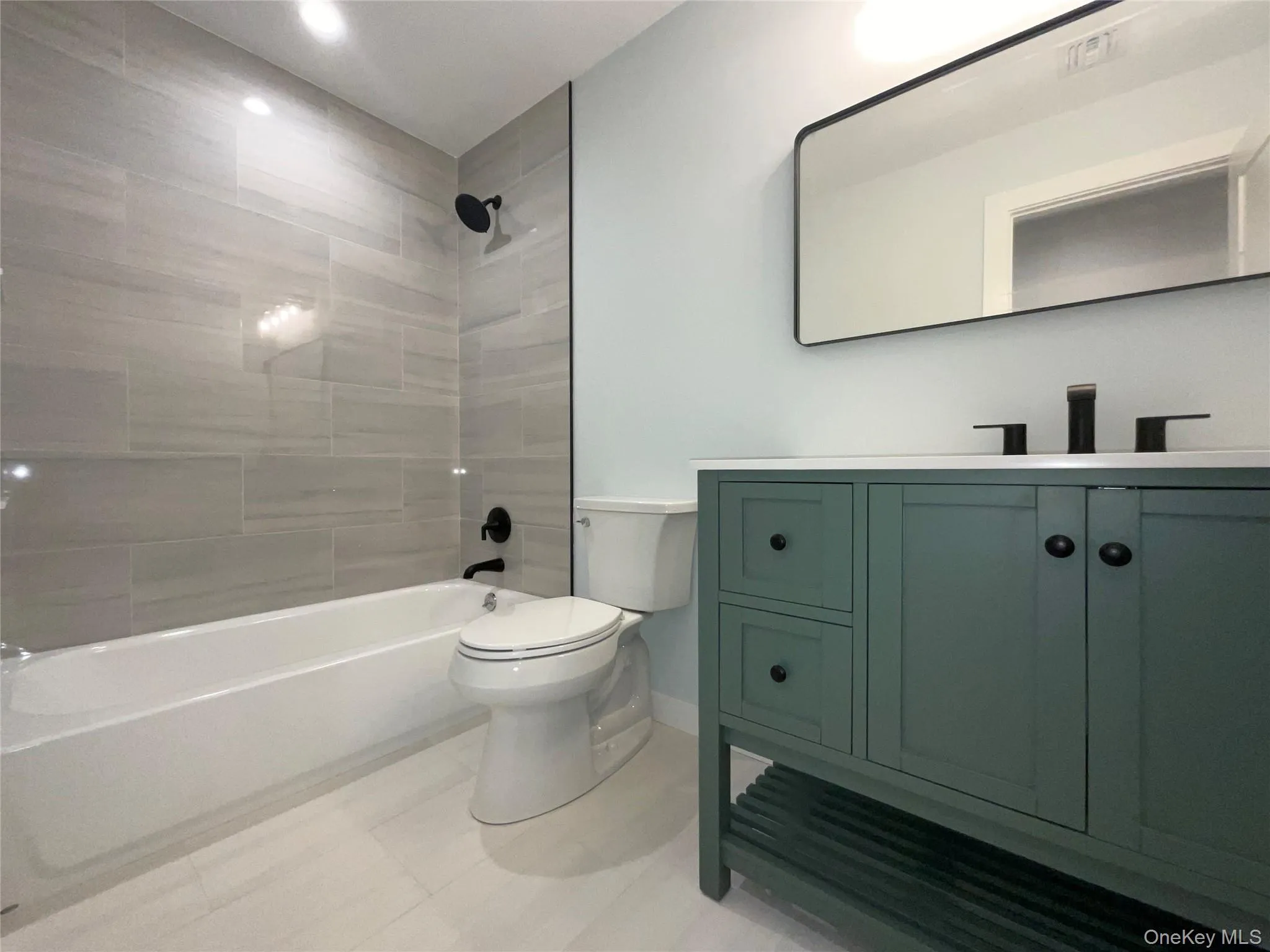 186 Huguenot Drive, Brookhaven, NY, 7 Bedrooms Bedrooms, 7 Rooms Rooms,2 BathroomsBathrooms,Residential,For Rent,Huguenot,0,1059167 186 Huguenot Drive, Brookhaven, NY, 7 Bedrooms Bedrooms, 7 Rooms Rooms,2 BathroomsBathrooms,Residential,For Rent,Huguenot,0,1059167