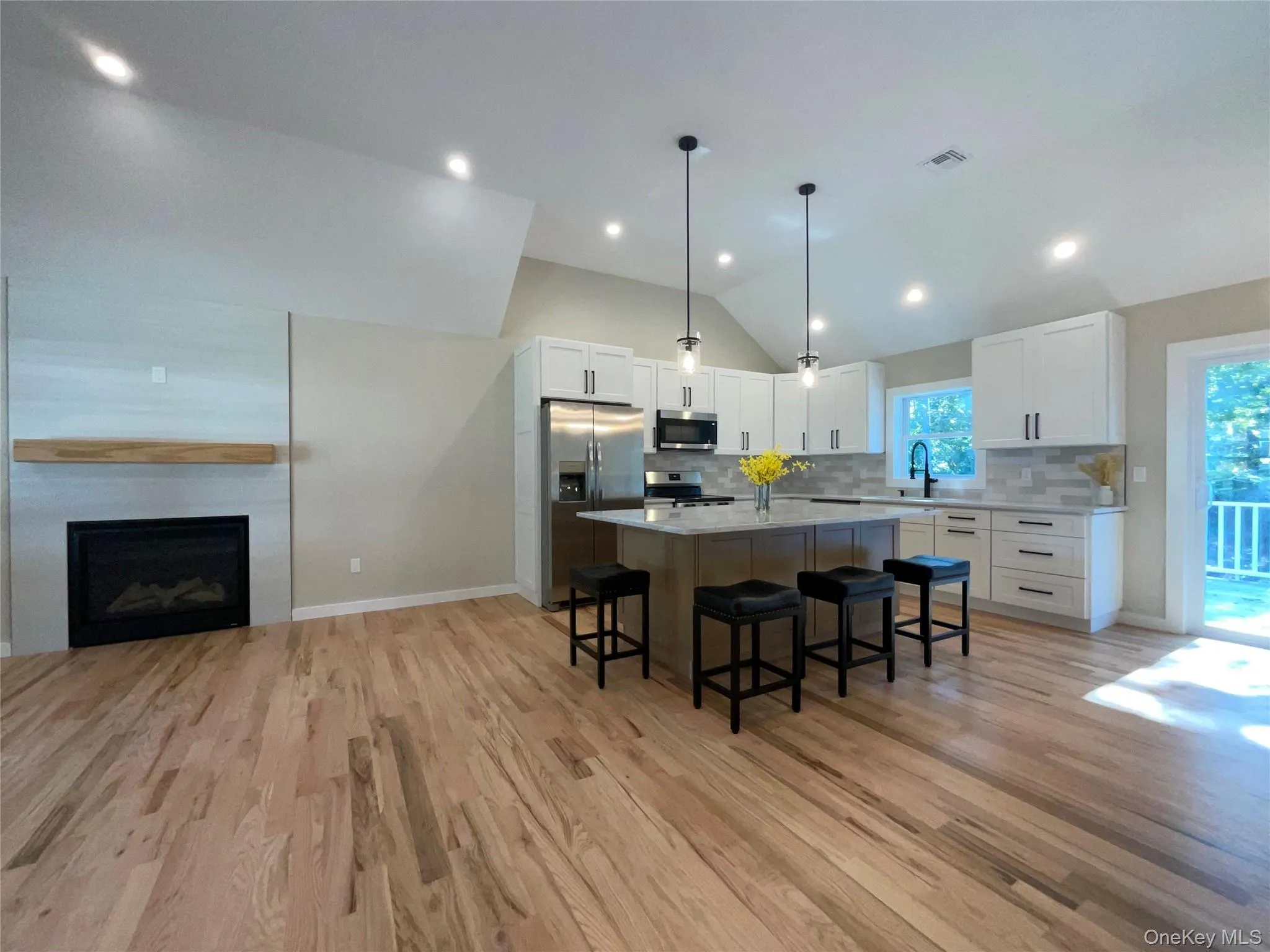 186 Huguenot Drive, Brookhaven, NY, 7 Bedrooms Bedrooms, 7 Rooms Rooms,2 BathroomsBathrooms,Residential,For Rent,Huguenot,0,1059167 186 Huguenot Drive, Brookhaven, NY, 7 Bedrooms Bedrooms, 7 Rooms Rooms,2 BathroomsBathrooms,Residential,For Rent,Huguenot,0,1059167