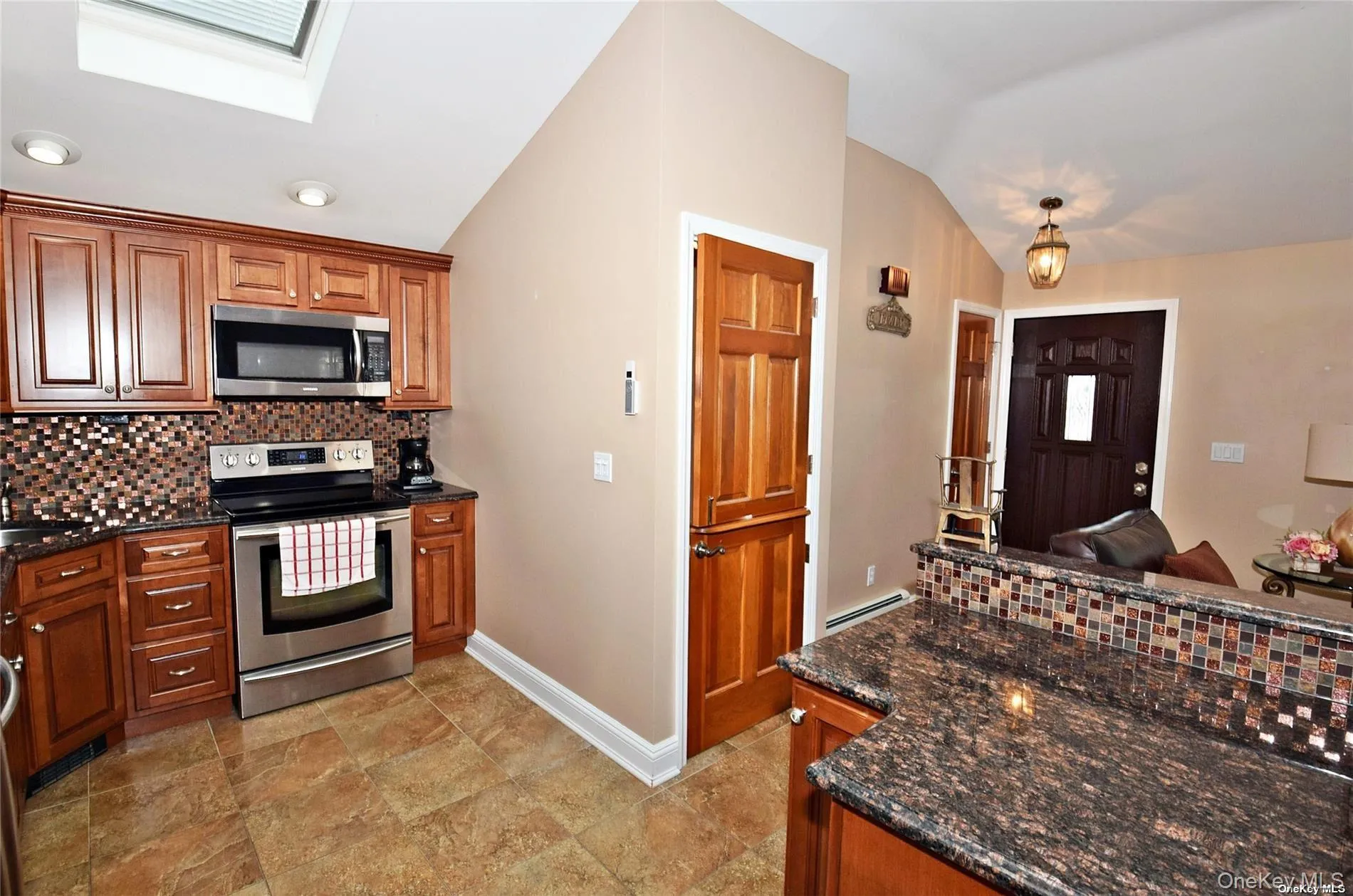 203 Chelsea Avenue, Babylon, NY, 3 Bedrooms Bedrooms, 6 Rooms Rooms,1 BathroomBathrooms,Residential,For Rent,Chelsea,0,1059173 203 Chelsea Avenue, Babylon, NY, 3 Bedrooms Bedrooms, 6 Rooms Rooms,1 BathroomBathrooms,Residential,For Rent,Chelsea,0,1059173