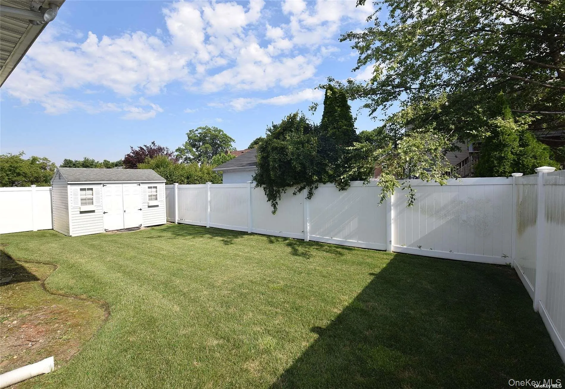 203 Chelsea Avenue, Babylon, NY, 3 Bedrooms Bedrooms, 6 Rooms Rooms,1 BathroomBathrooms,Residential,For Rent,Chelsea,0,1059173 203 Chelsea Avenue, Babylon, NY, 3 Bedrooms Bedrooms, 6 Rooms Rooms,1 BathroomBathrooms,Residential,For Rent,Chelsea,0,1059173