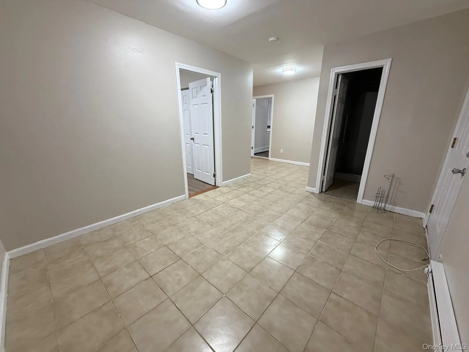848 Sunrise Highway, West Babylon, NY, 4 Bedroom Bedrooms, 8 Room Rooms,3 BathroomBathrooms,Residential Lease,For Rent,Sunrise,0,1059176 848 Sunrise Highway, West Babylon, NY, 4 Bedroom Bedrooms, 8 Room Rooms,3 BathroomBathrooms,Residential Lease,For Rent,Sunrise,0,1059176
