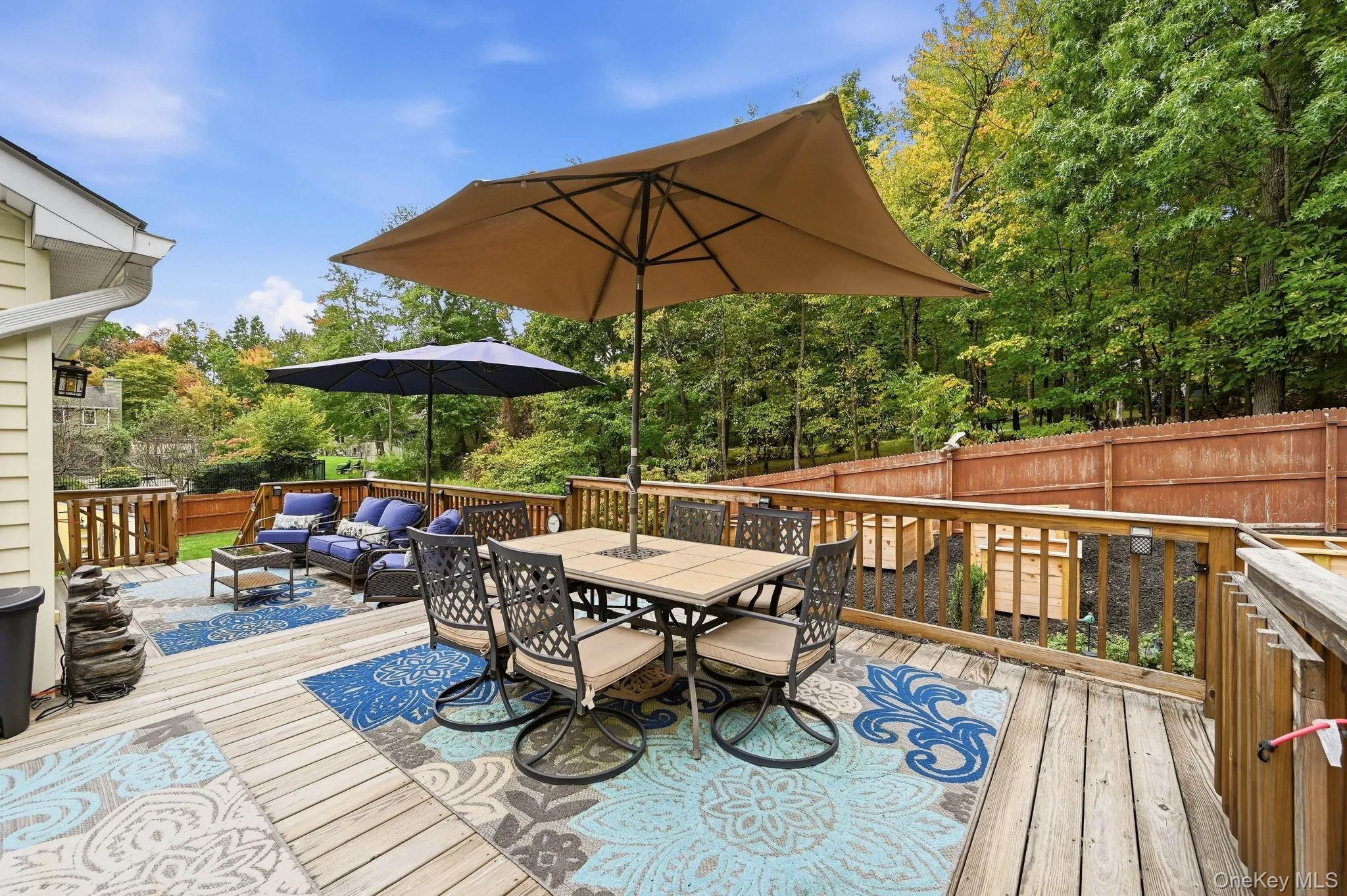 Extend everyday living outdoors with space for dining, entertaining and enjoying the seasons. Extend everyday living outdoors with space for dining, entertaining and enjoying the seasons.