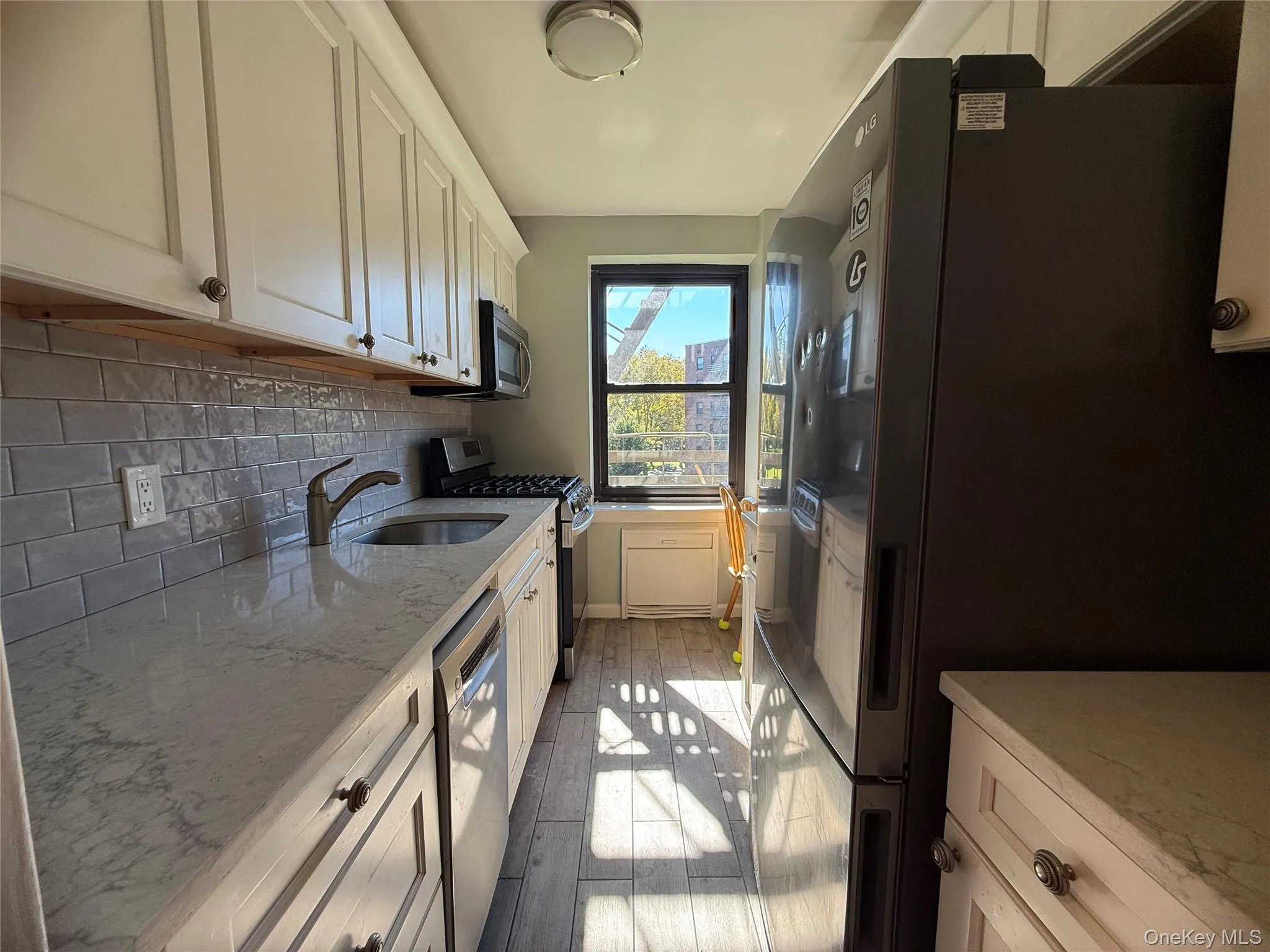 212-12 73rd Avenue, New York, NY, 1 Bedroom Bedrooms, 4 Room Rooms,1 BathroomBathrooms,Residential Lease,For Rent,73rd,0,1059190 212-12 73rd Avenue, New York, NY, 1 Bedroom Bedrooms, 4 Room Rooms,1 BathroomBathrooms,Residential Lease,For Rent,73rd,0,1059190