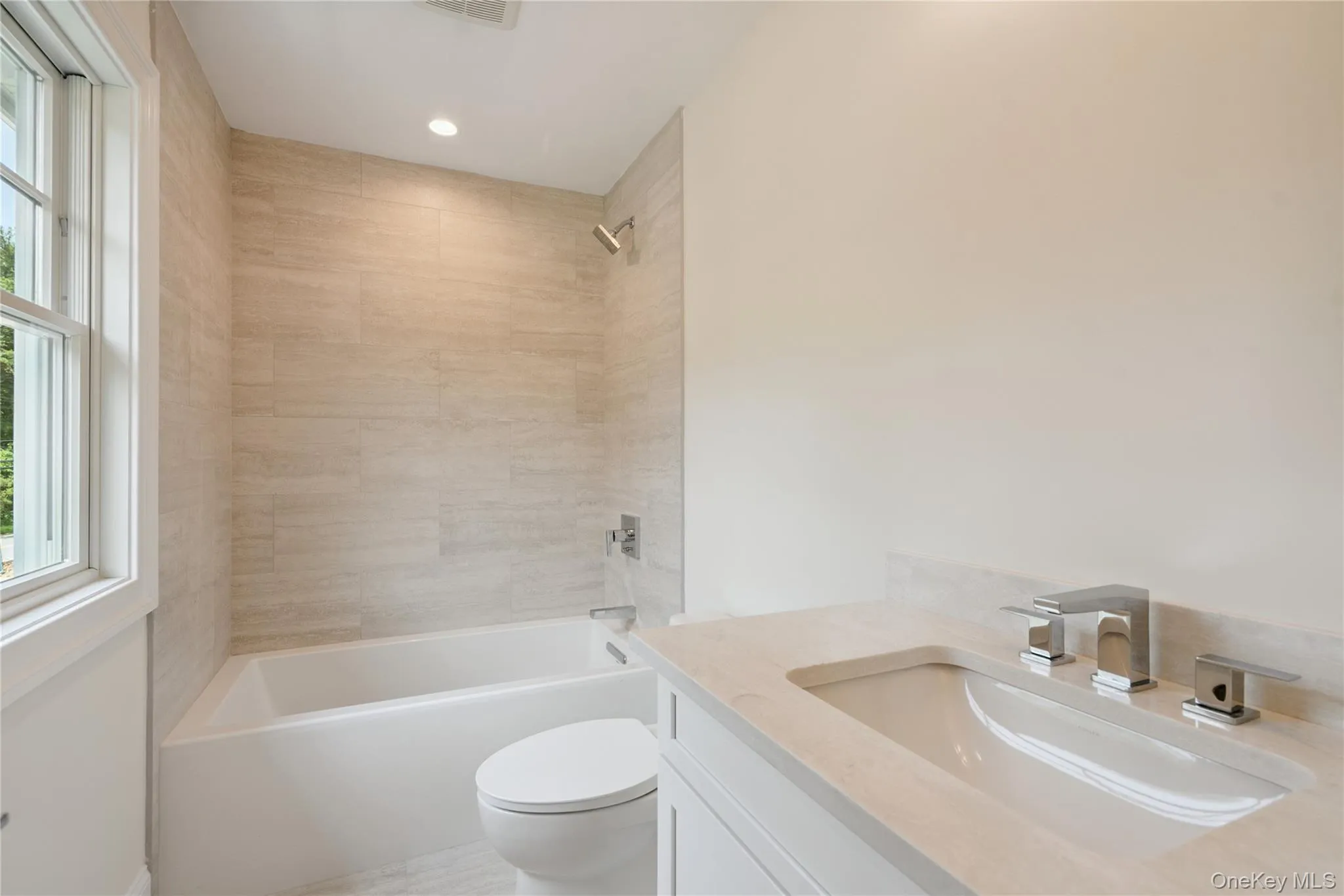 46 Plainview Road, Oyster Bay, NY, 6 Bedrooms Bedrooms, 10 Rooms Rooms,4 BathroomsBathrooms,Residential,For Rent,Plainview,0,1059193 46 Plainview Road, Oyster Bay, NY, 6 Bedrooms Bedrooms, 10 Rooms Rooms,4 BathroomsBathrooms,Residential,For Rent,Plainview,0,1059193