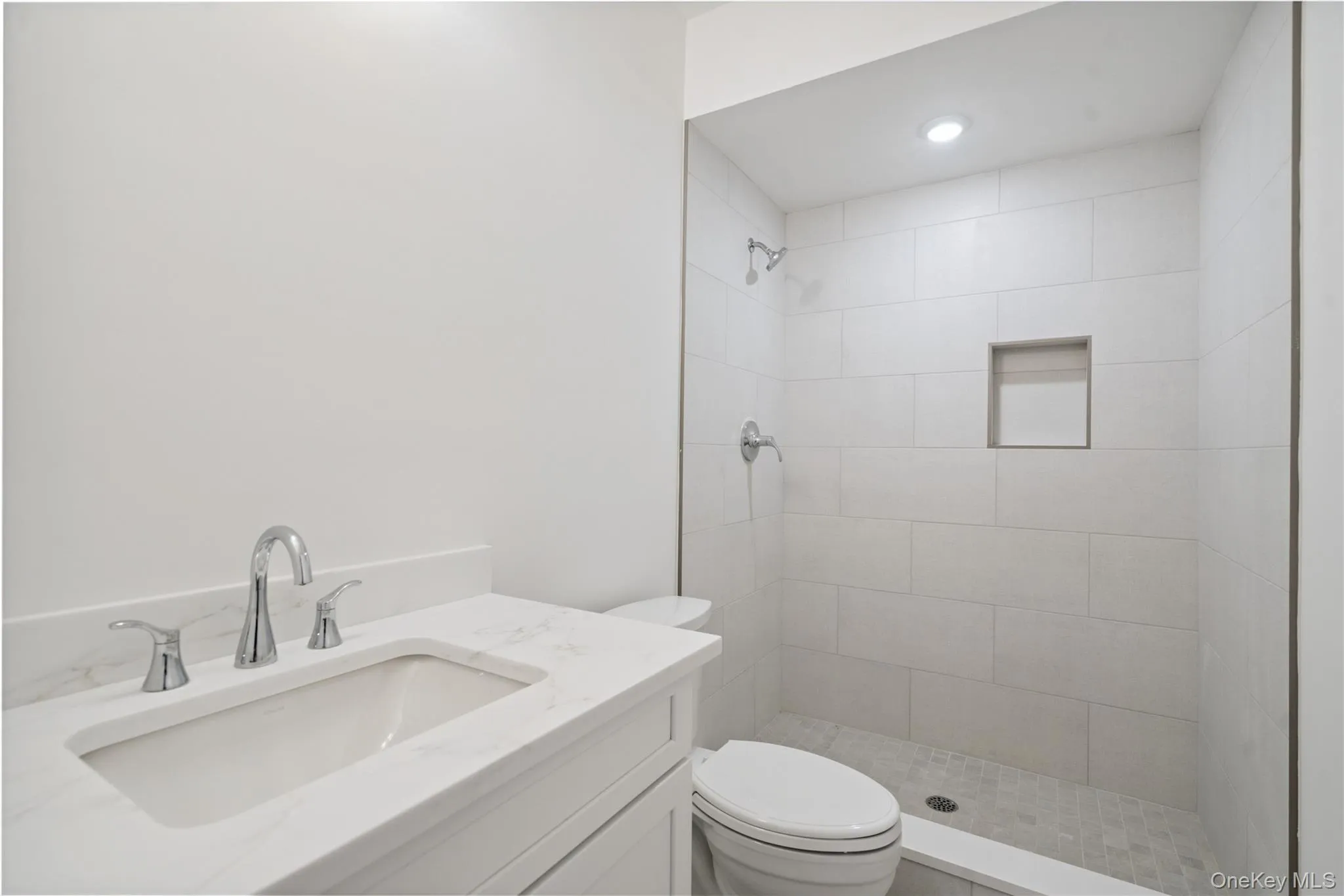 46 Plainview Road, Oyster Bay, NY, 6 Bedrooms Bedrooms, 10 Rooms Rooms,4 BathroomsBathrooms,Residential,For Rent,Plainview,0,1059193 46 Plainview Road, Oyster Bay, NY, 6 Bedrooms Bedrooms, 10 Rooms Rooms,4 BathroomsBathrooms,Residential,For Rent,Plainview,0,1059193