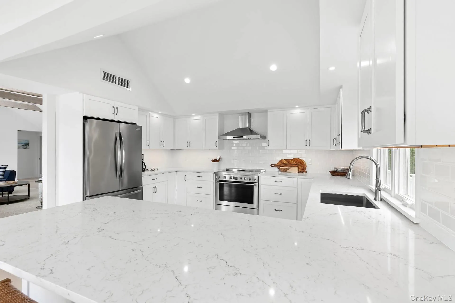 29 Coxs Curve Road, Southampton, NY, 4 Bedroom Bedrooms, 7 Room Rooms,3 BathroomBathrooms,Residential Lease,For Rent,Coxs Curve,0,1059199 29 Coxs Curve Road, Southampton, NY, 4 Bedroom Bedrooms, 7 Room Rooms,3 BathroomBathrooms,Residential Lease,For Rent,Coxs Curve,0,1059199