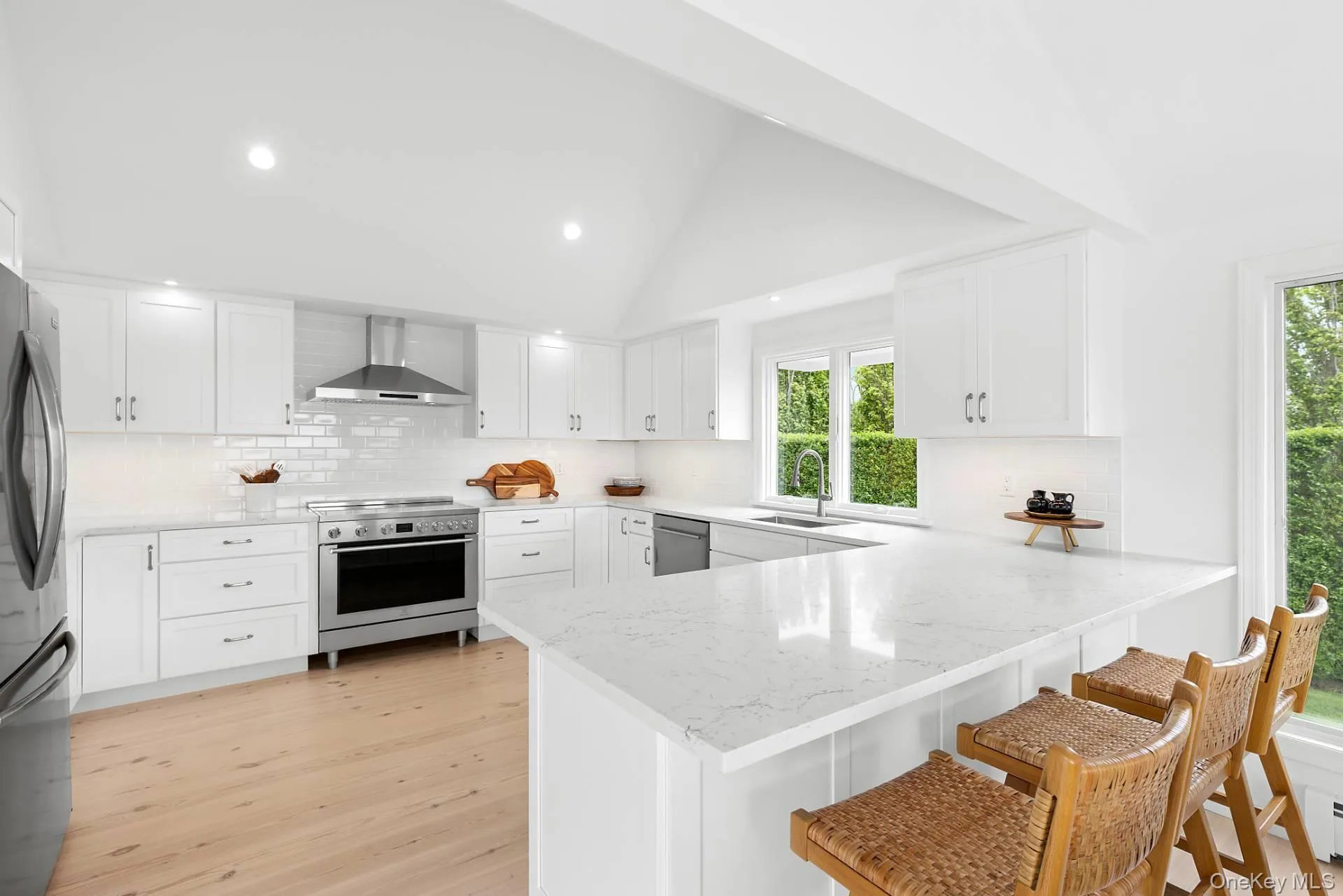29 Coxs Curve Road, Southampton, NY, 4 Bedroom Bedrooms, 7 Room Rooms,3 BathroomBathrooms,Residential Lease,For Rent,Coxs Curve,0,1059199 29 Coxs Curve Road, Southampton, NY, 4 Bedroom Bedrooms, 7 Room Rooms,3 BathroomBathrooms,Residential Lease,For Rent,Coxs Curve,0,1059199