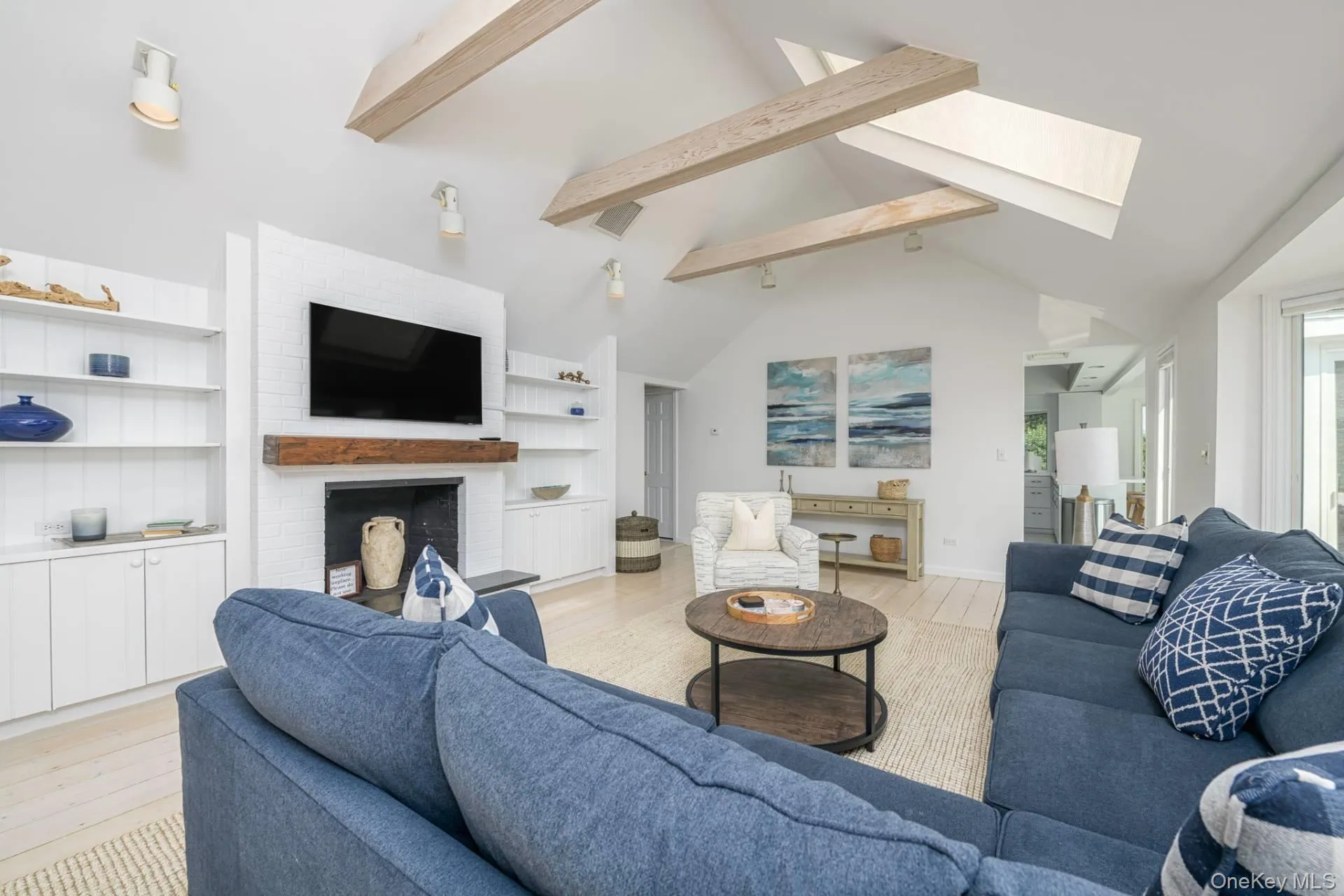 29 Coxs Curve Road, Southampton, NY, 4 Bedroom Bedrooms, 7 Room Rooms,3 BathroomBathrooms,Residential Lease,For Rent,Coxs Curve,0,1059199 29 Coxs Curve Road, Southampton, NY, 4 Bedroom Bedrooms, 7 Room Rooms,3 BathroomBathrooms,Residential Lease,For Rent,Coxs Curve,0,1059199