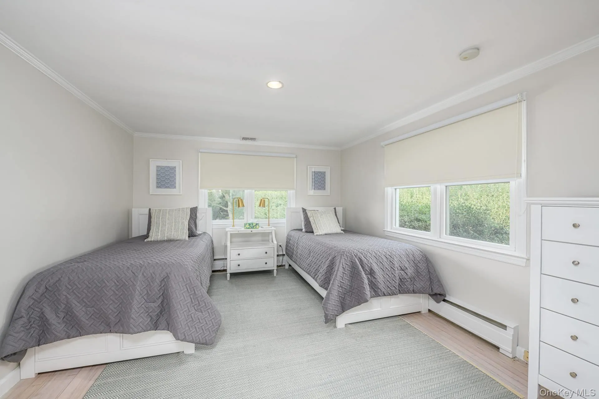 29 Coxs Curve Road, Southampton, NY, 4 Bedroom Bedrooms, 7 Room Rooms,3 BathroomBathrooms,Residential Lease,For Rent,Coxs Curve,0,1059199 29 Coxs Curve Road, Southampton, NY, 4 Bedroom Bedrooms, 7 Room Rooms,3 BathroomBathrooms,Residential Lease,For Rent,Coxs Curve,0,1059199